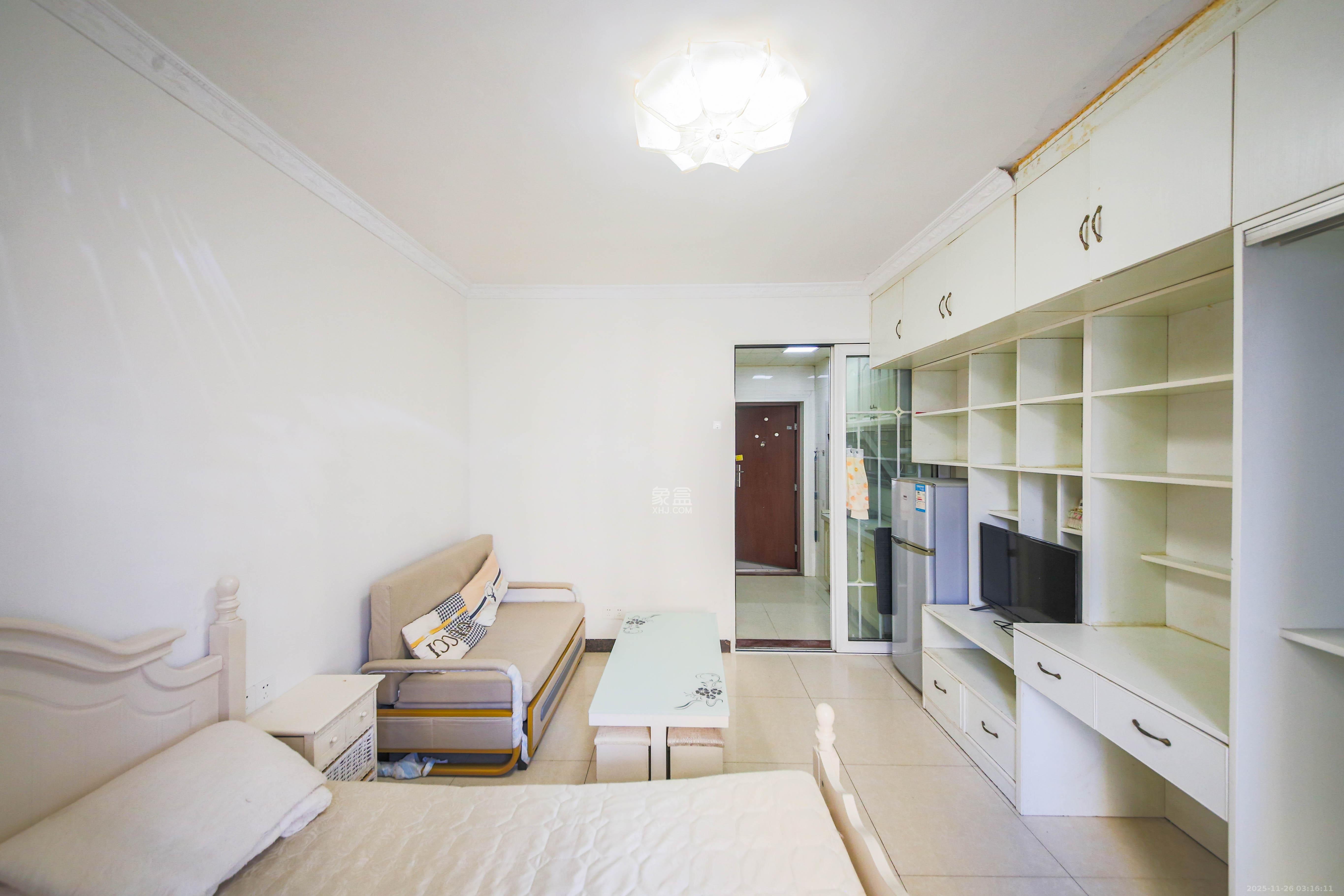 克拉美丽山庄(晟领国际) 1室1厅1卫 16.5万 克拉美丽山庄(晟领国际) 1室1厅1卫 16.5万卧室