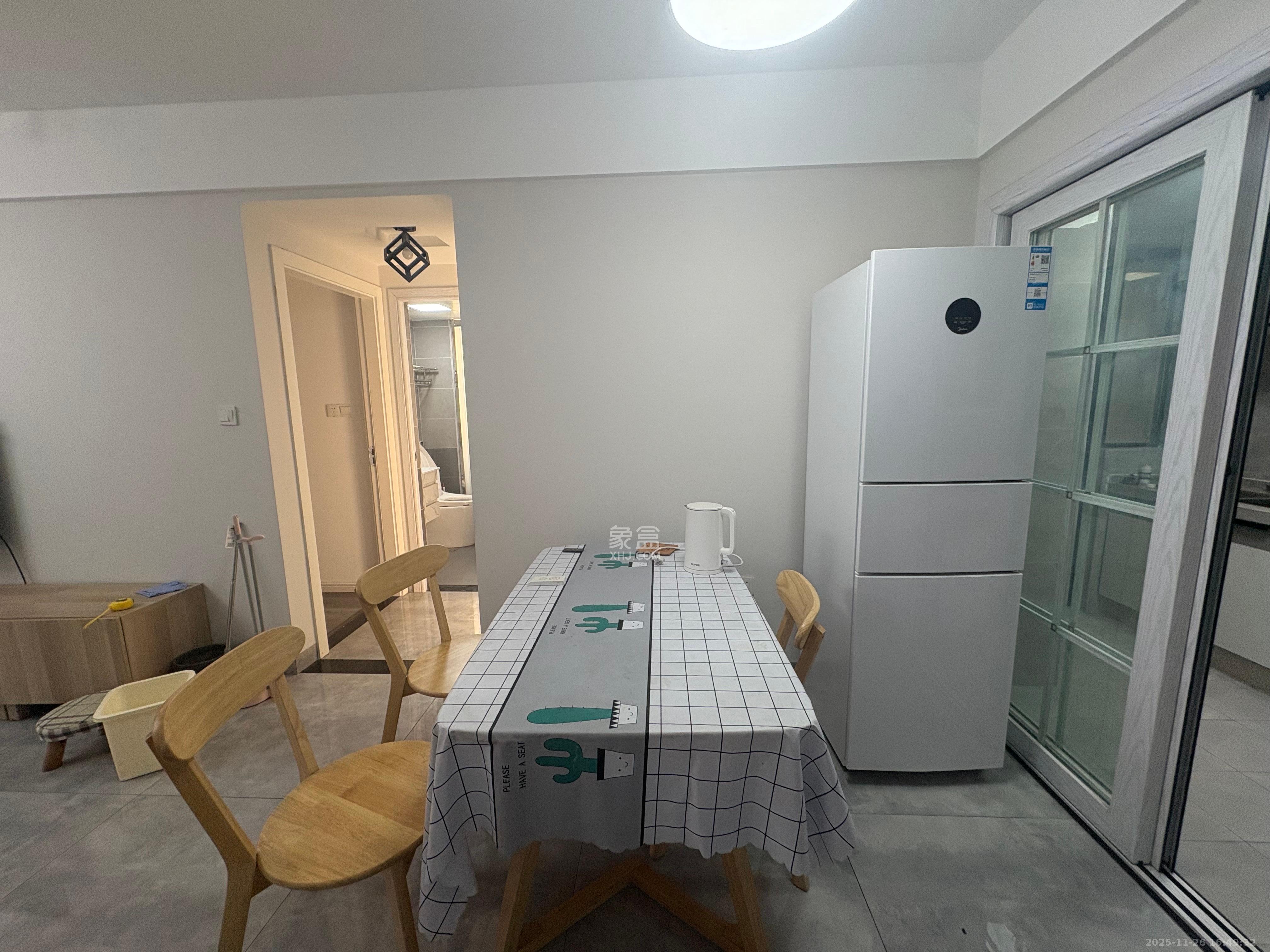 时代倾城三期 2室2厅1卫 2000.0元/月 时代倾城三期 2室2厅1卫 2000.0元/月室内图