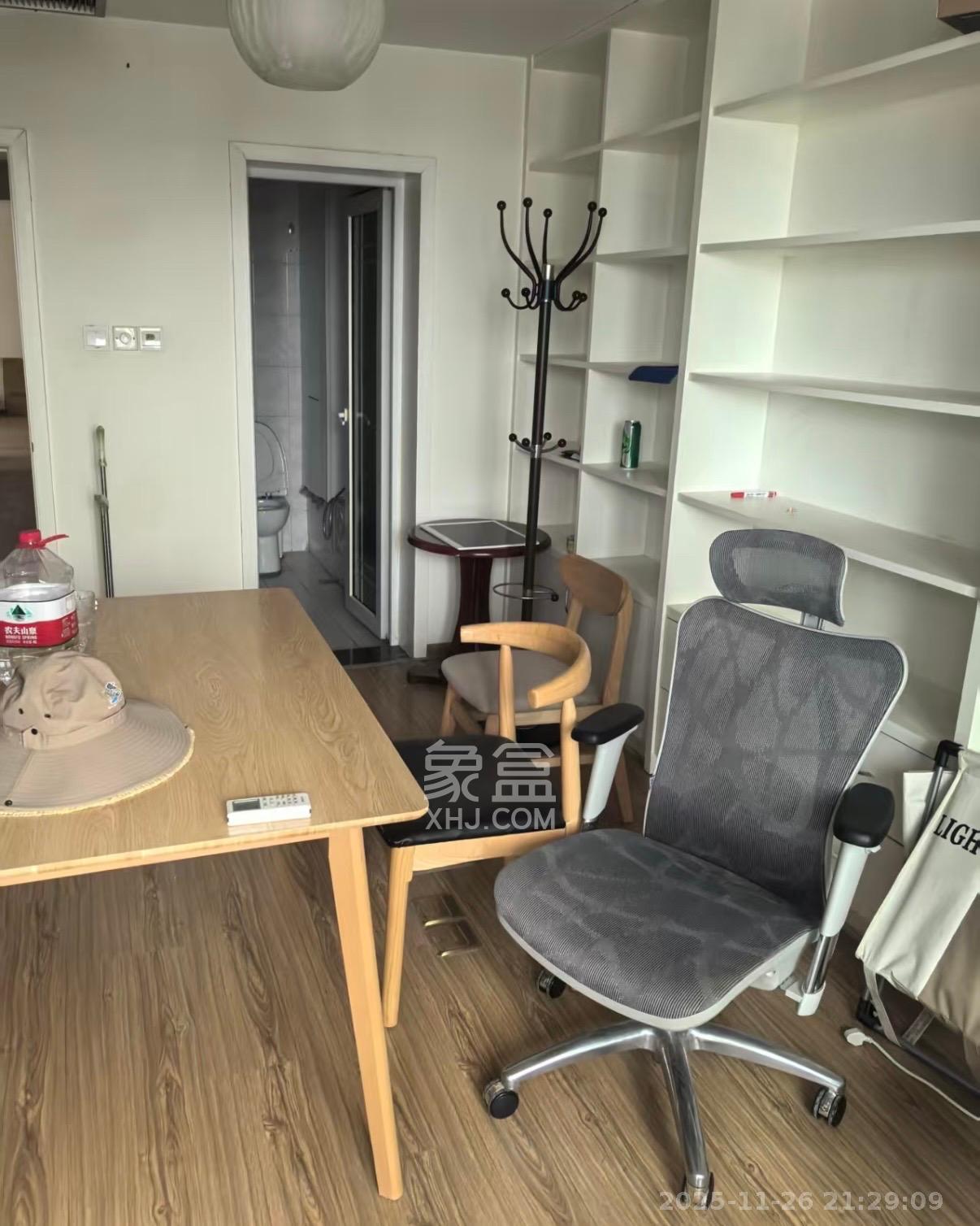 长沙市烟草专卖局单位宿舍 1室0厅0卫 2500.0元/月 长沙市烟草专卖局单位宿舍 1室0厅0卫 2500.0元/月室内图