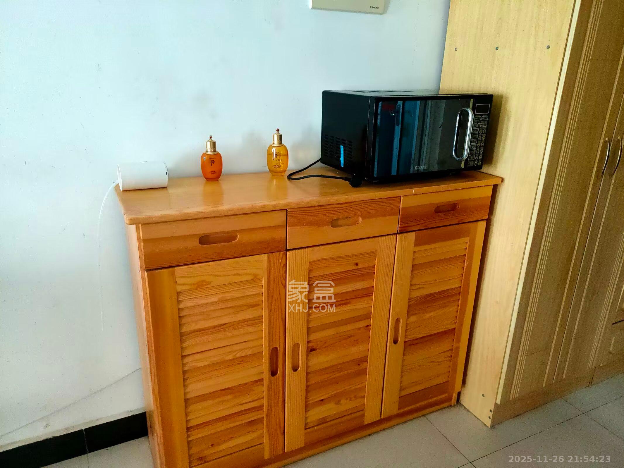 锦湘国际星城三期(锦绣苑) 1室1厅1卫 1500.0元/月 锦湘国际星城三期(锦绣苑) 1室1厅1卫 1500.0元/月室内图