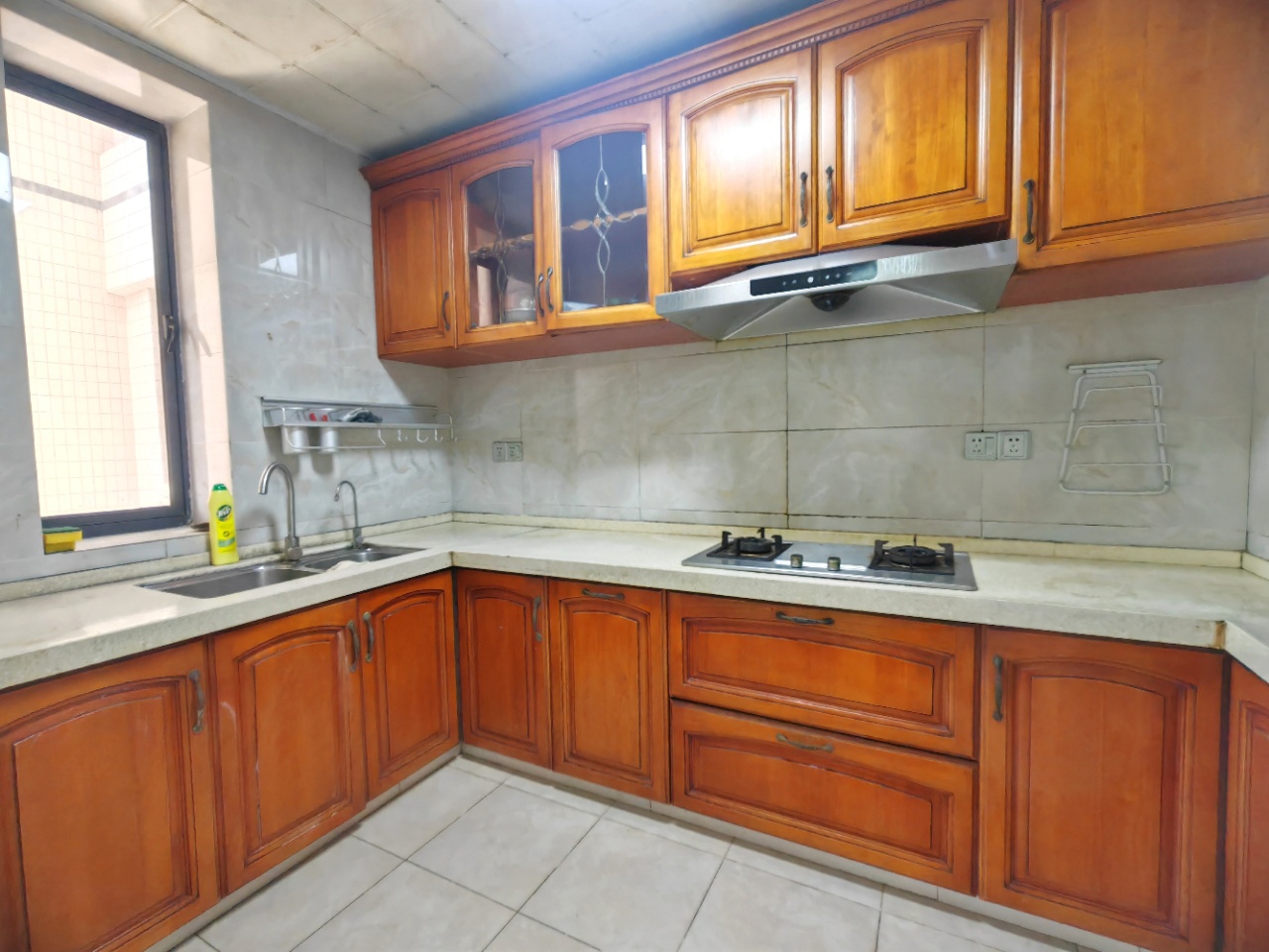 和信广场 4室2厅2卫 4200.0元/月 和信广场 4室2厅2卫 4200.0元/月室内图