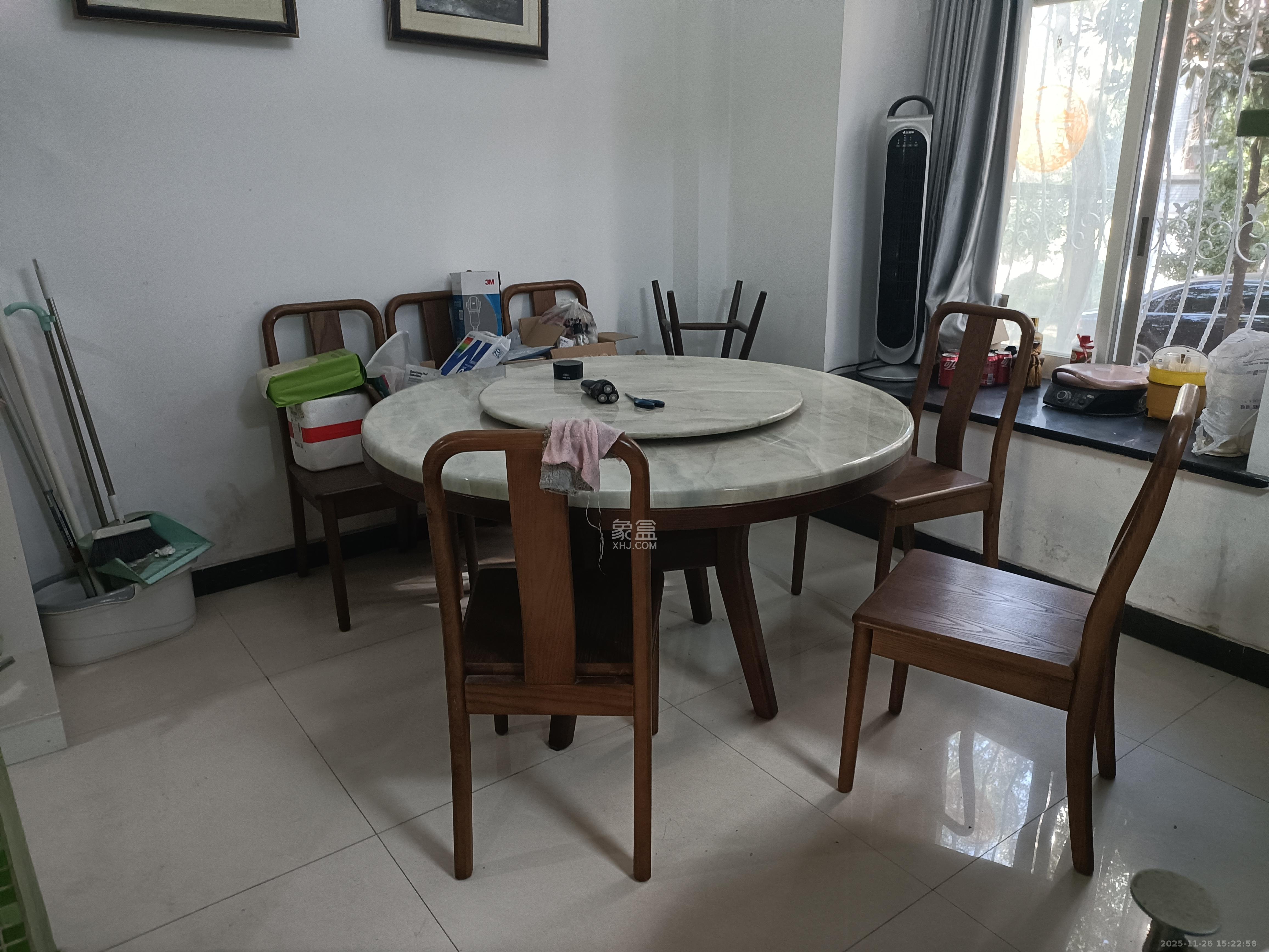 山水人家一二期  3室2厅3卫    3000.0元/月室内图