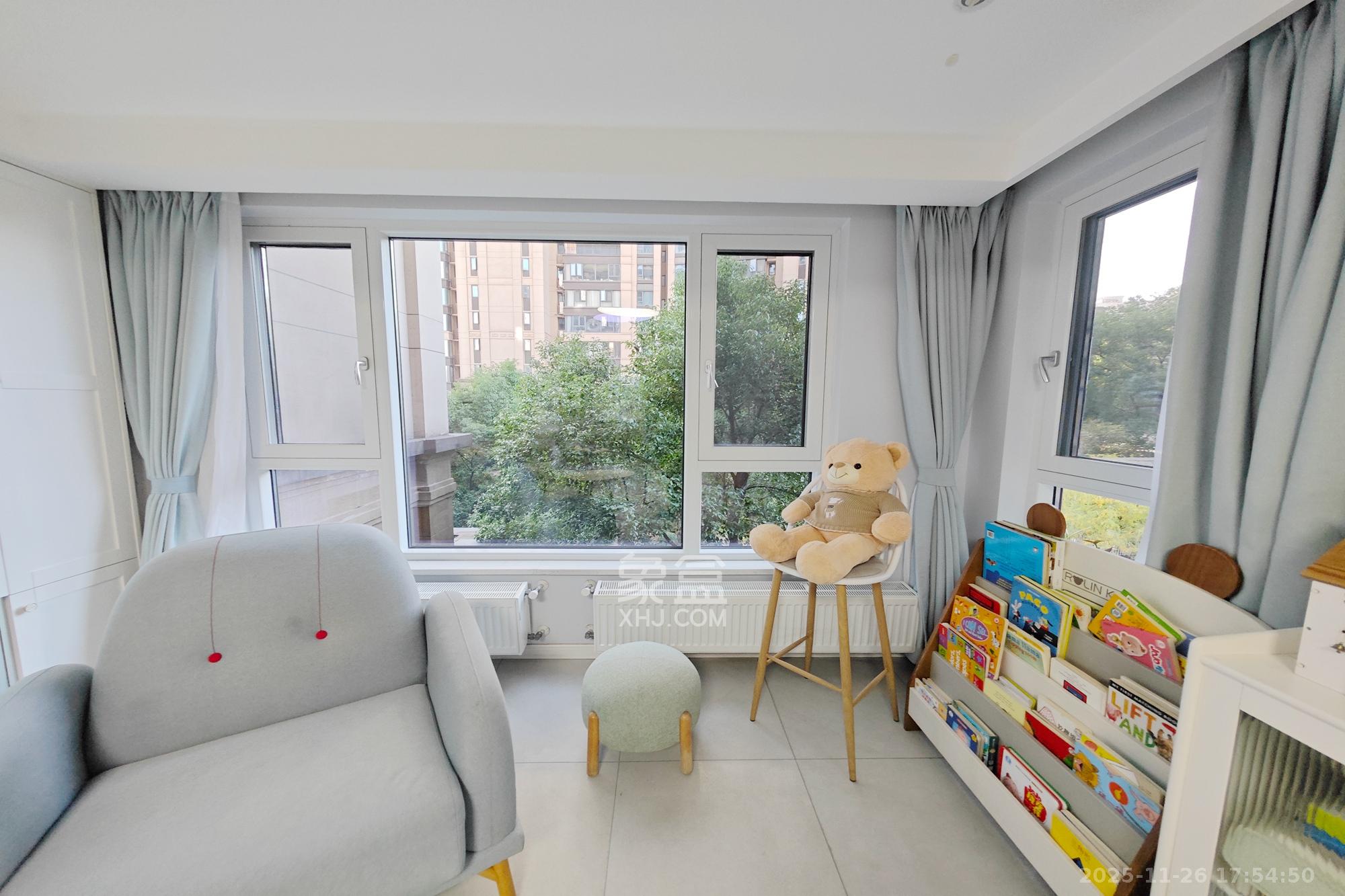 建发中央悦府  4室2厅2卫    189.0万阳台