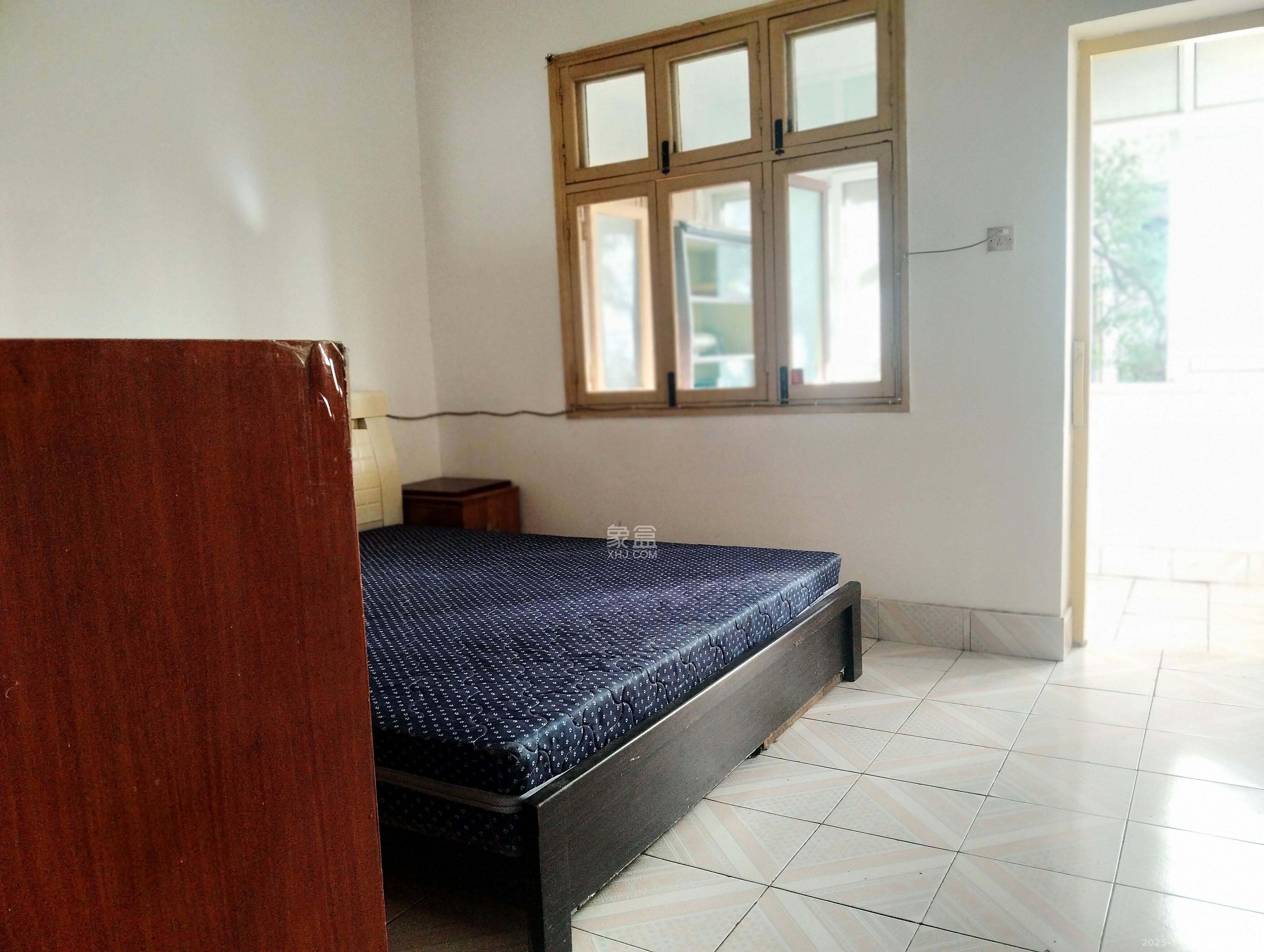 中铁五局宿舍（洞井铺）  2室1厅1卫    1100.0元/月室内图