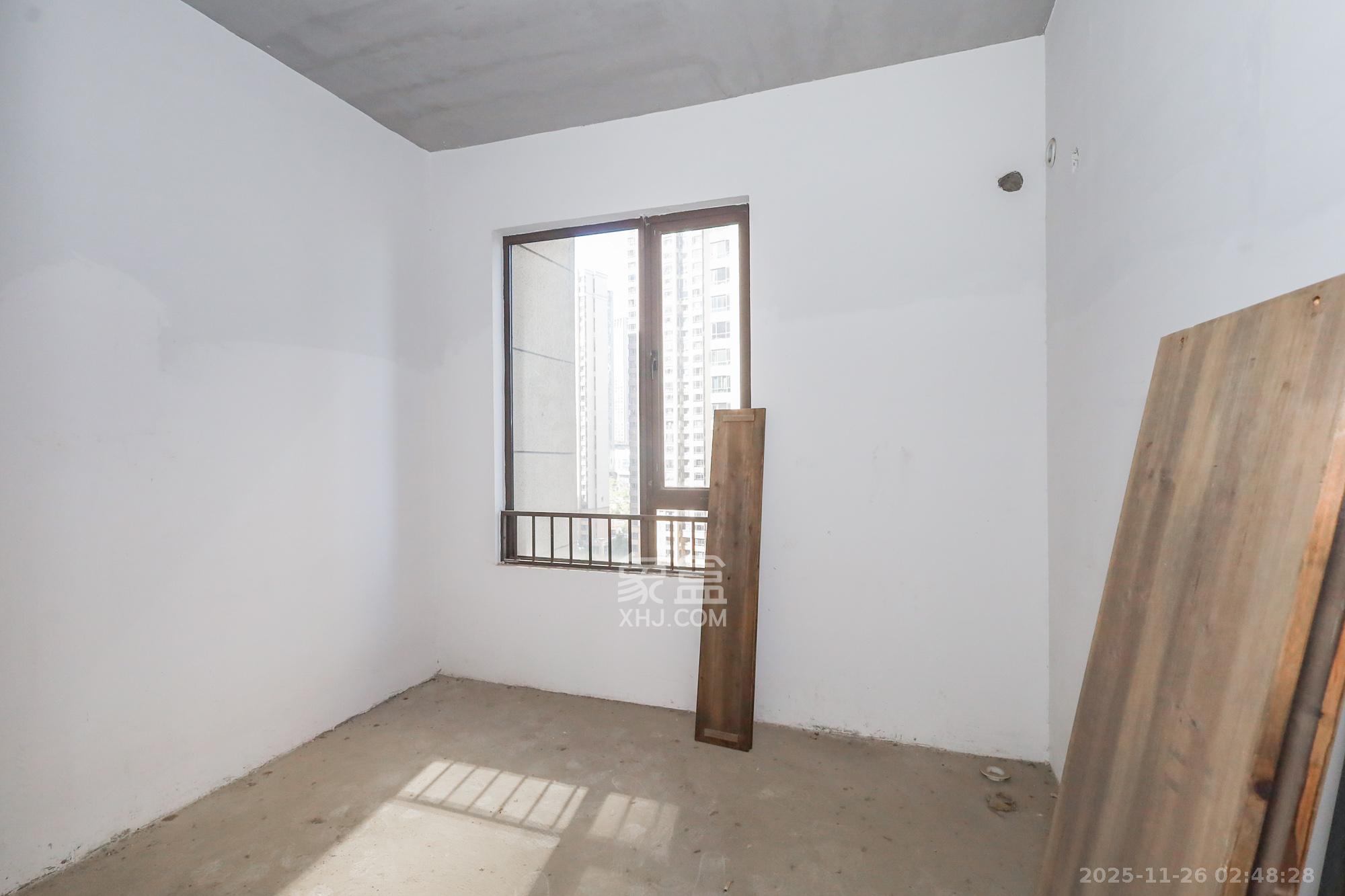 南山雍江汇(滨江国际新城) 4室2厅2卫 220.0万 南山雍江汇(滨江国际新城) 4室2厅2卫 220.0万卧室