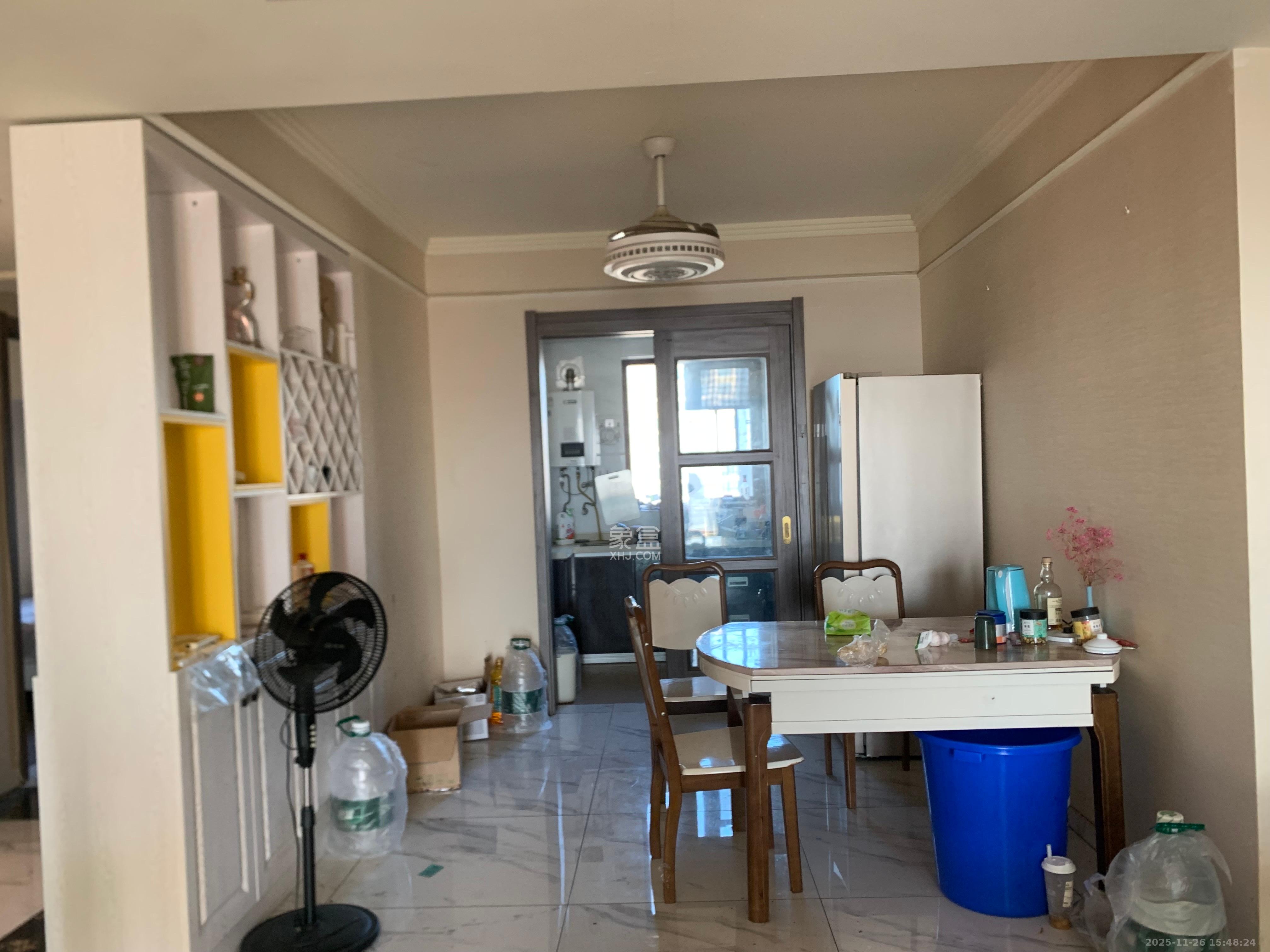 碧桂园中央花园  4室2厅2卫    3500.0元/月室内图