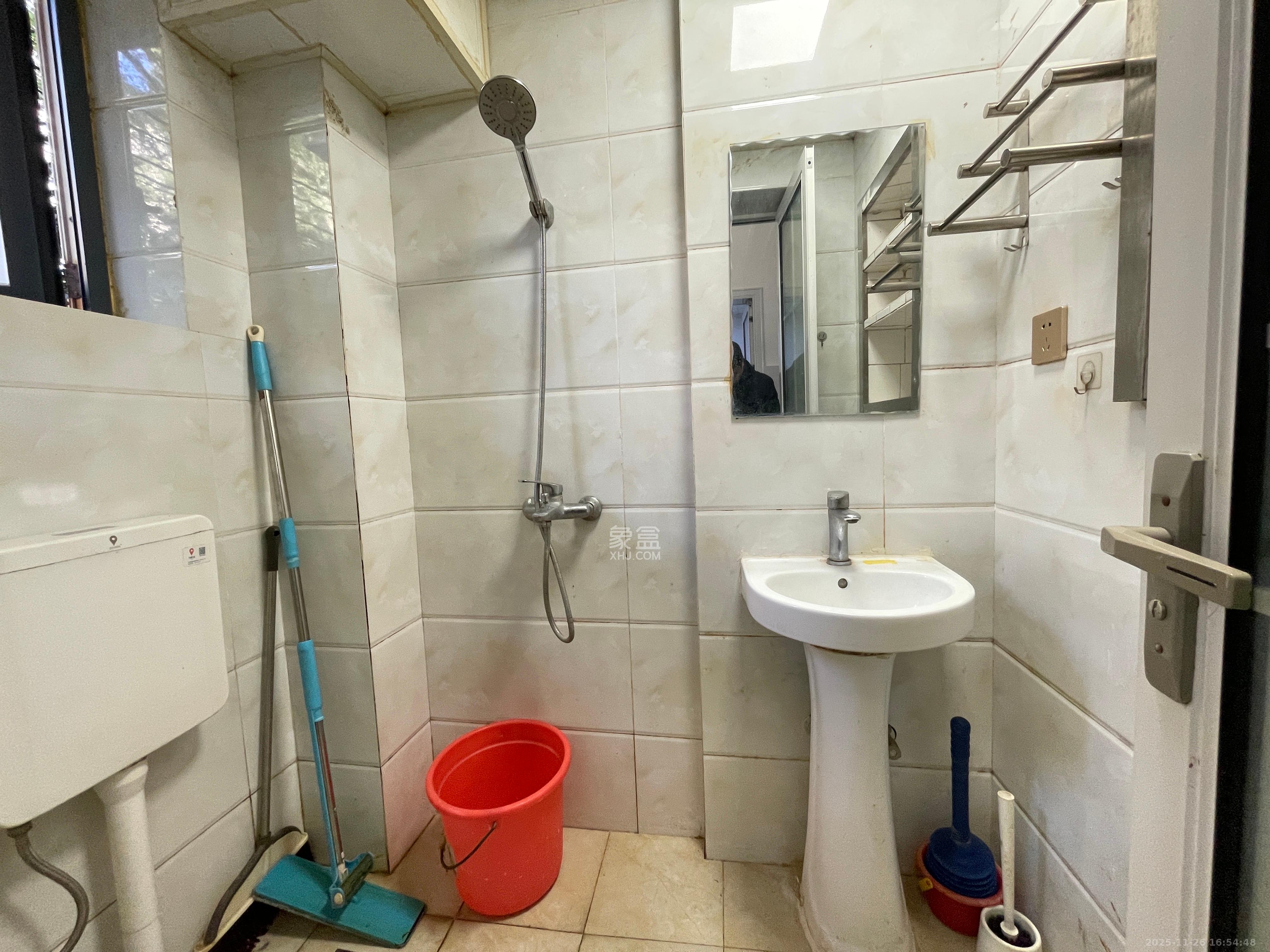 省气象局宿舍 1室1厅1卫 1900.0元/月 省气象局宿舍 1室1厅1卫 1900.0元/月室内图