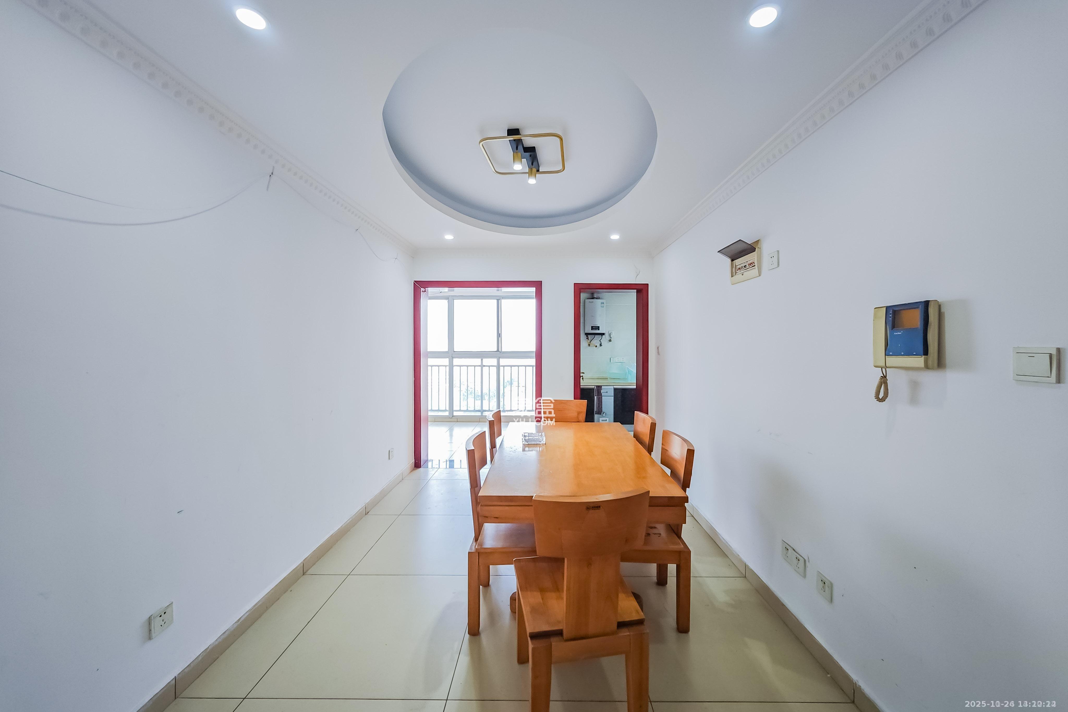 汇城上筑 3室2厅2卫 2300.0元/月 汇城上筑 3室2厅2卫 2300.0元/月室内图