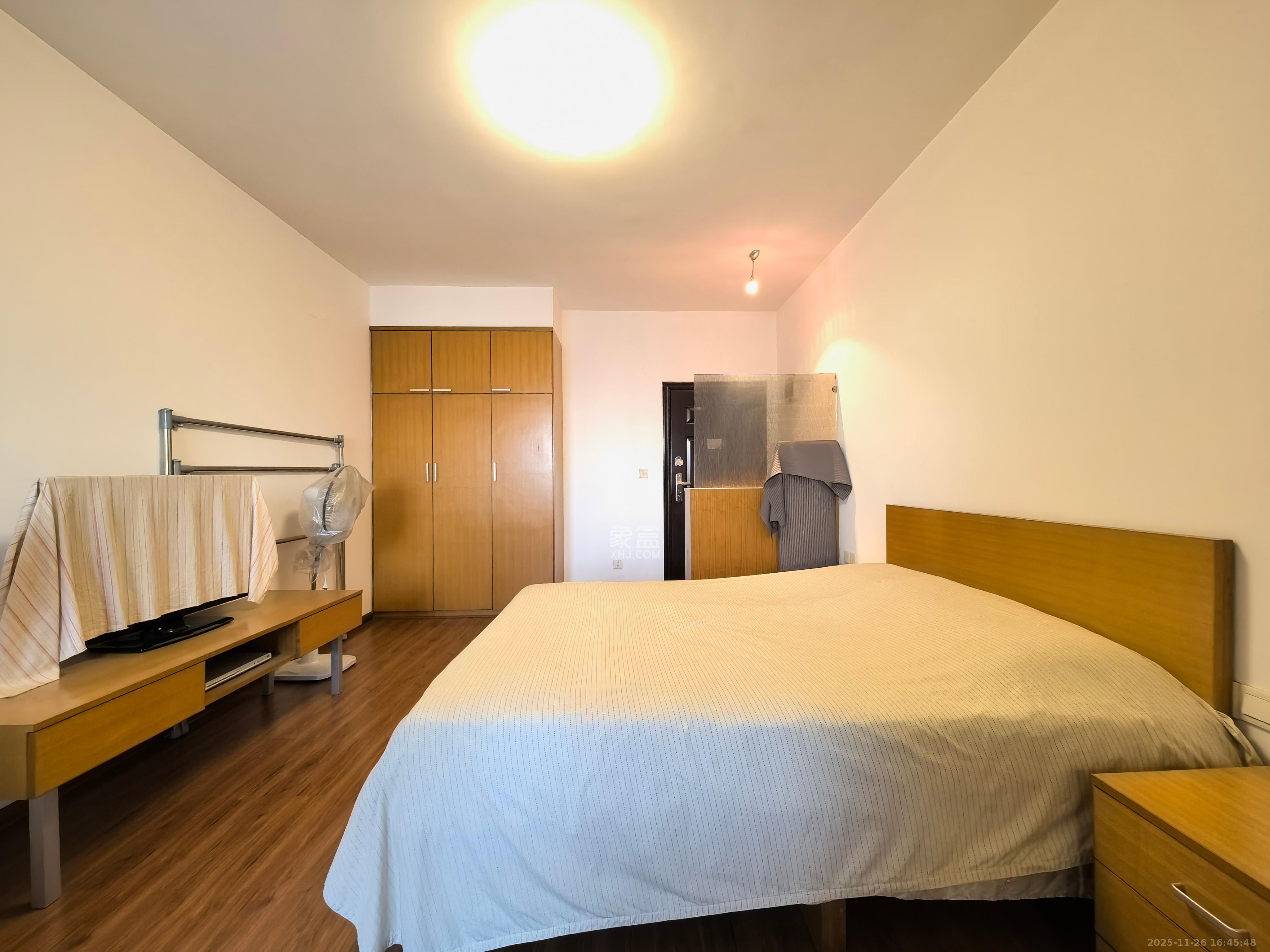 建鸿达现代公寓 1室1厅1卫 1200.0元/月 建鸿达现代公寓 1室1厅1卫 1200.0元/月室内图