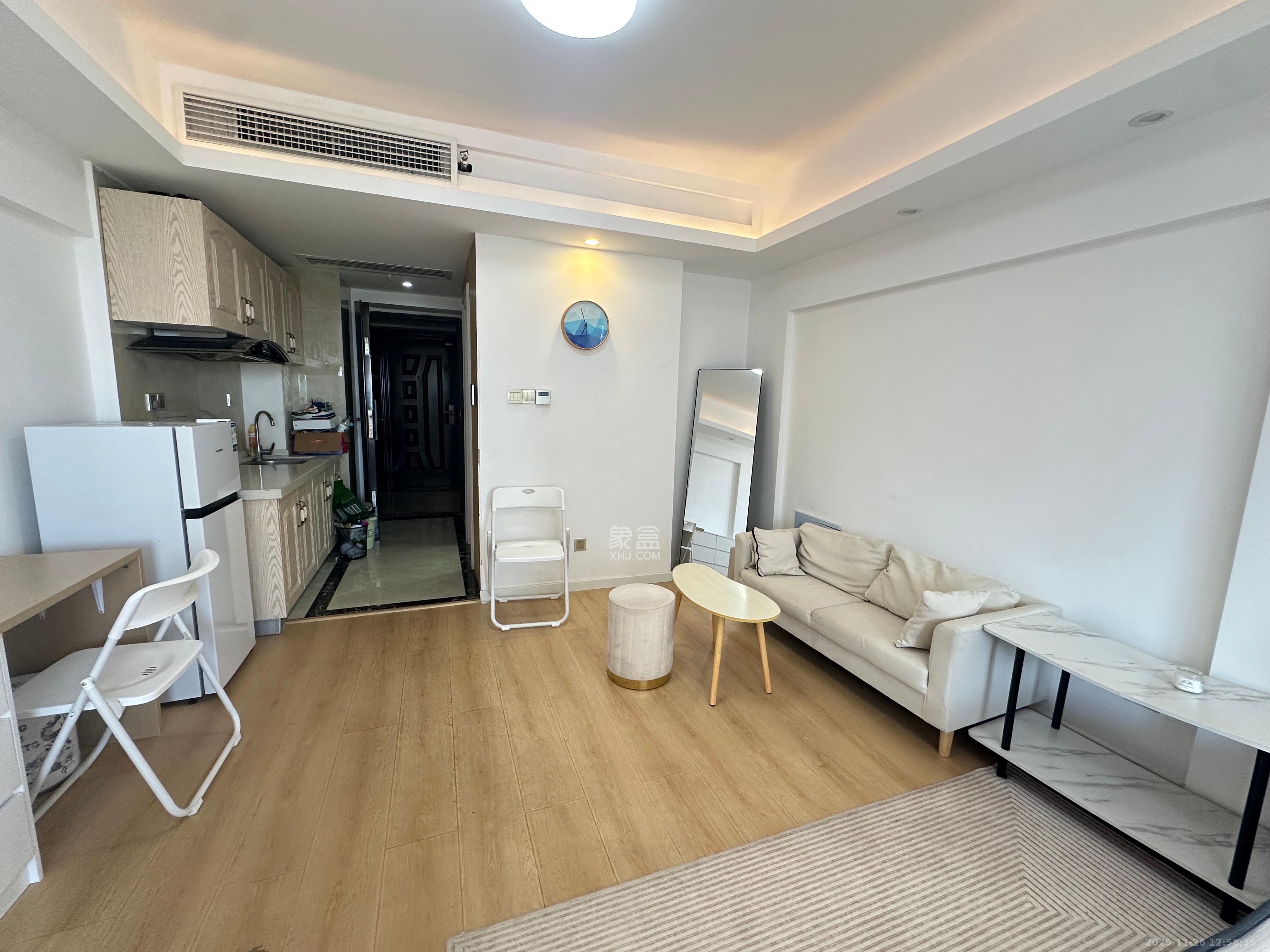 保利国际广场 1室1厅1卫 2000.0元/月 保利国际广场 1室1厅1卫 2000.0元/月室内图