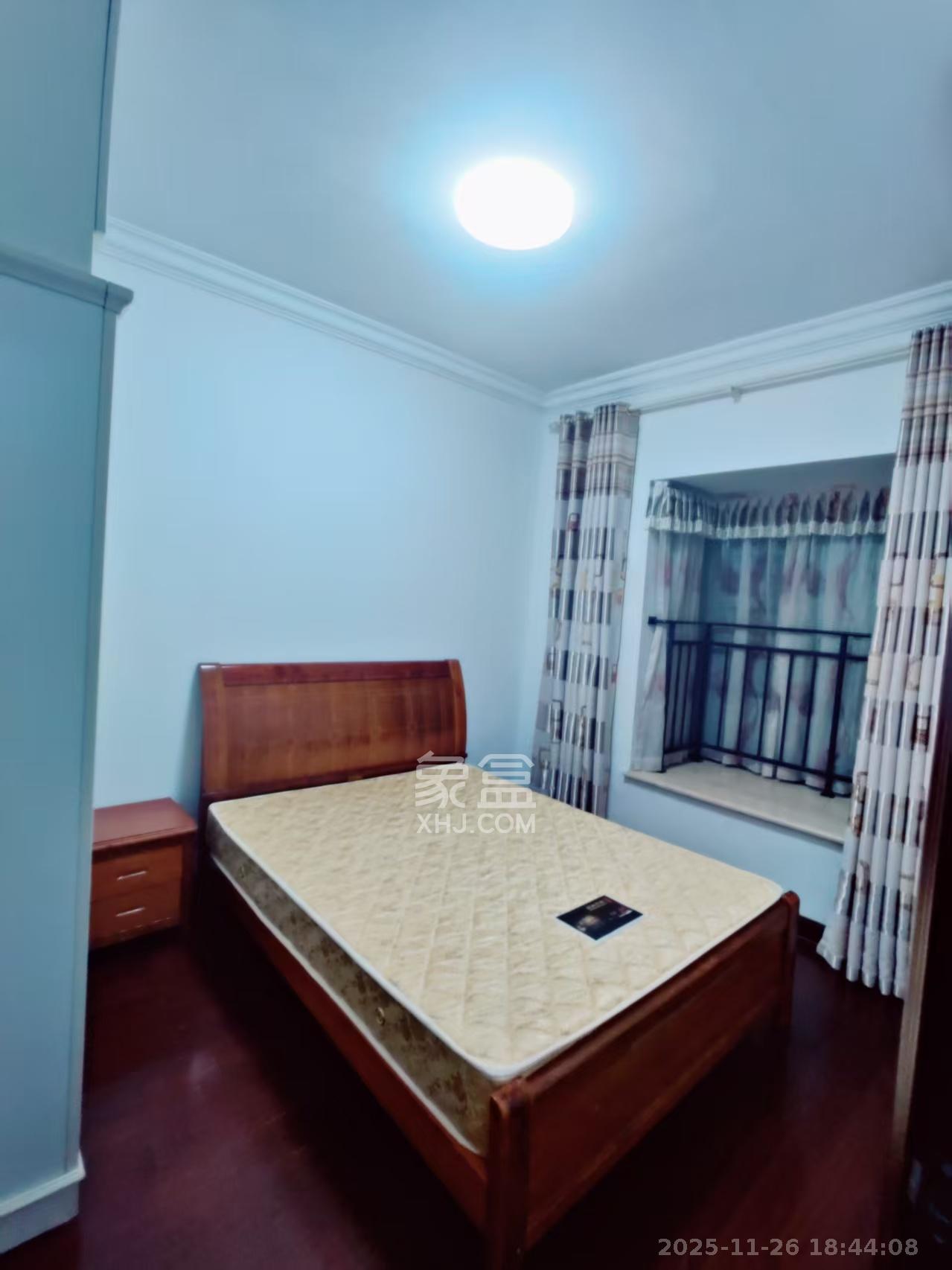 富基世纪公园  3室2厅2卫    1800.0元/月室内图