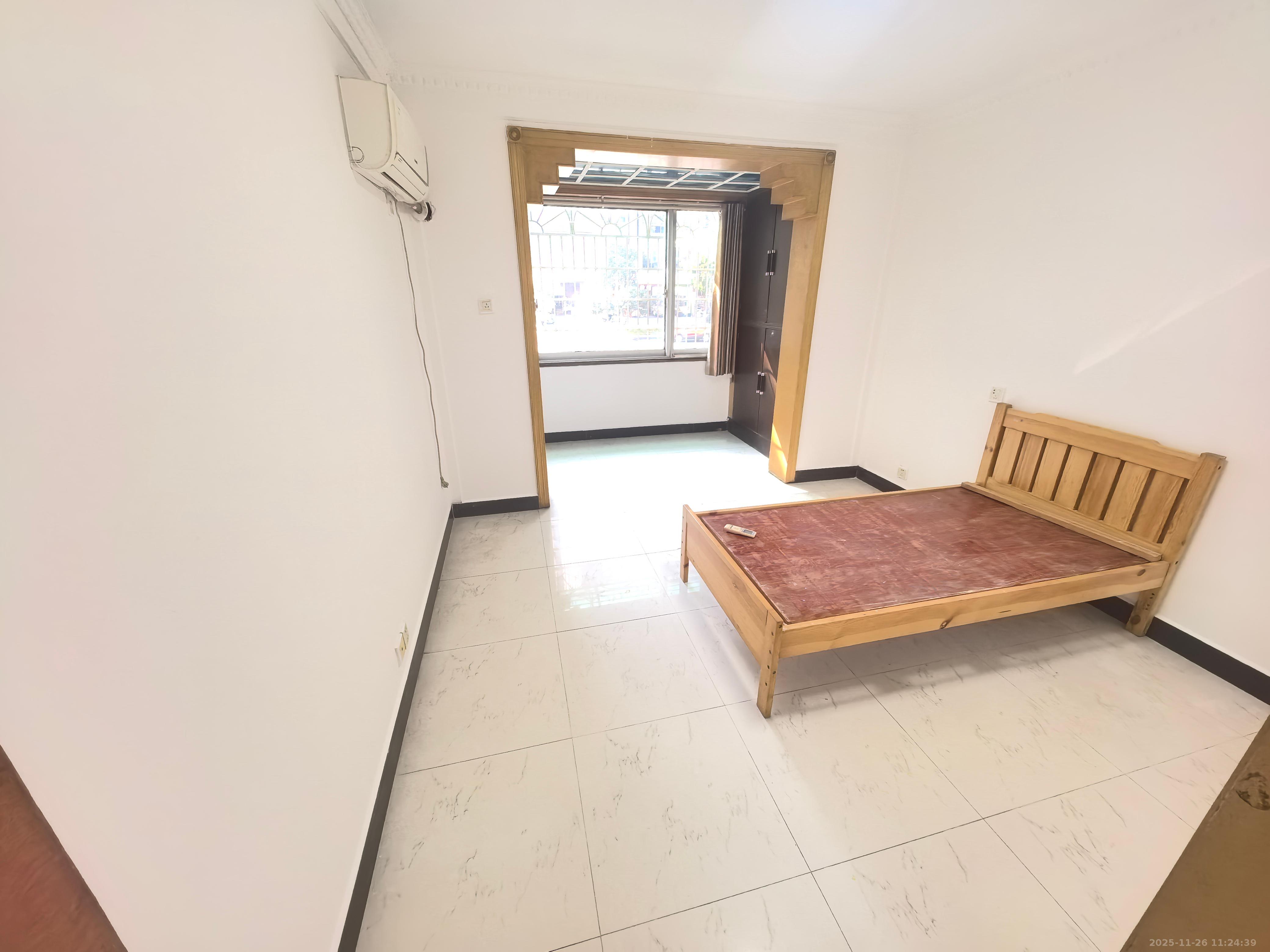 福乐凯公寓  3室2厅2卫    3600.0元/月室内图