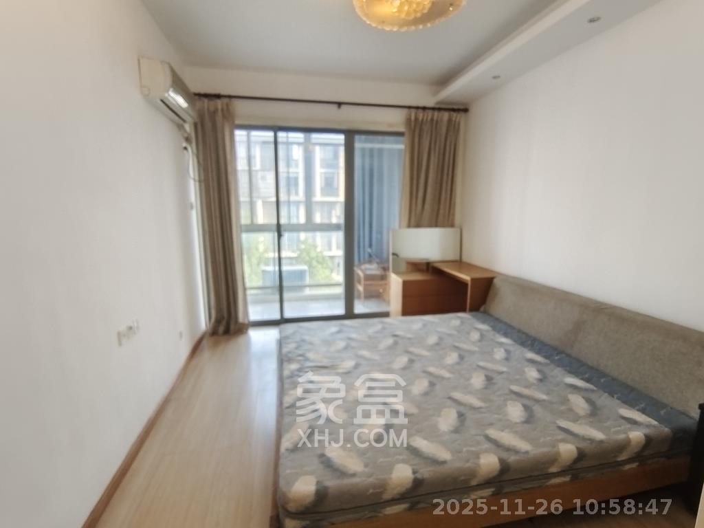 阳光100二期 2室2厅1卫 2200.0元/月 阳光100二期 2室2厅1卫 2200.0元/月室内图