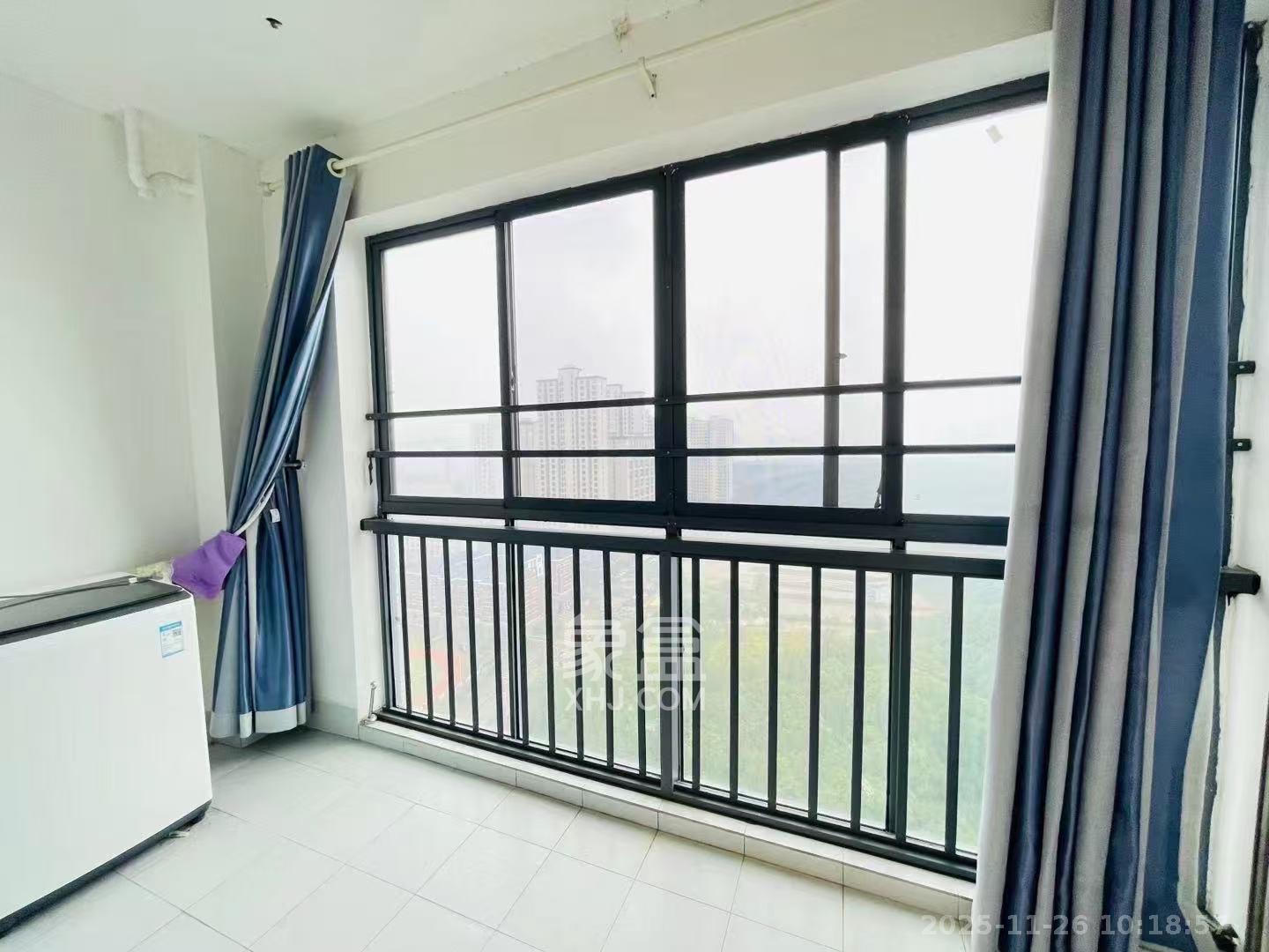 慢步江湾  3室2厅1卫    2600.0元/月室内图