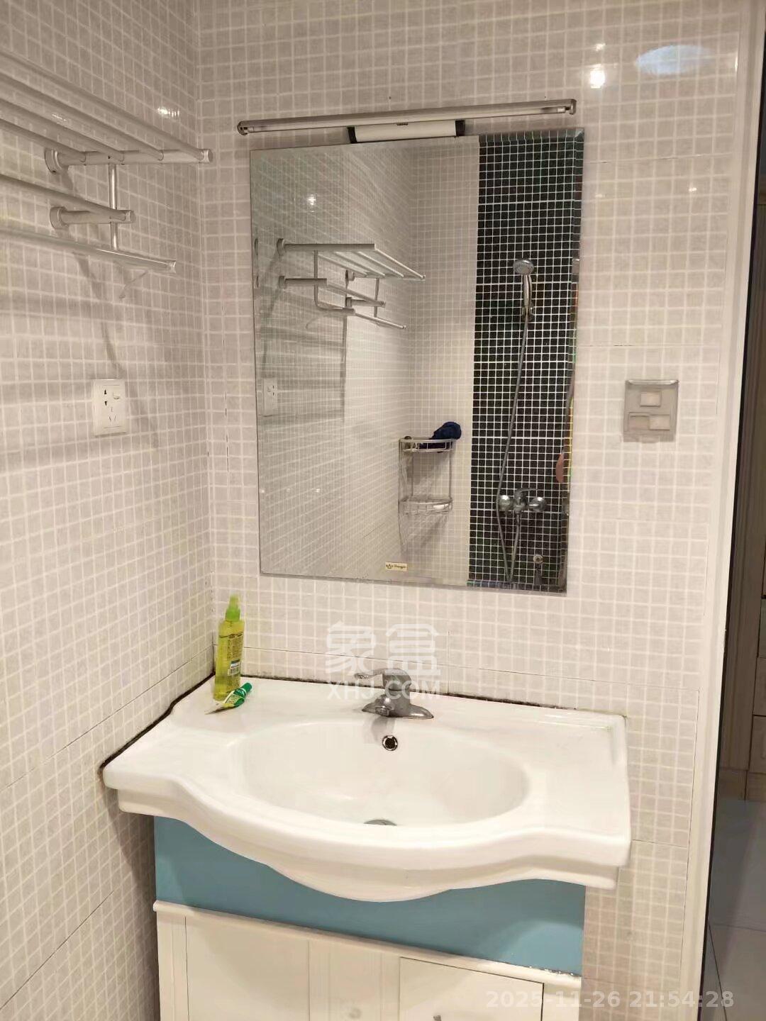 锦湘国际星城三期（锦绣苑）  1室1厅1卫    1500.0元/月室内图