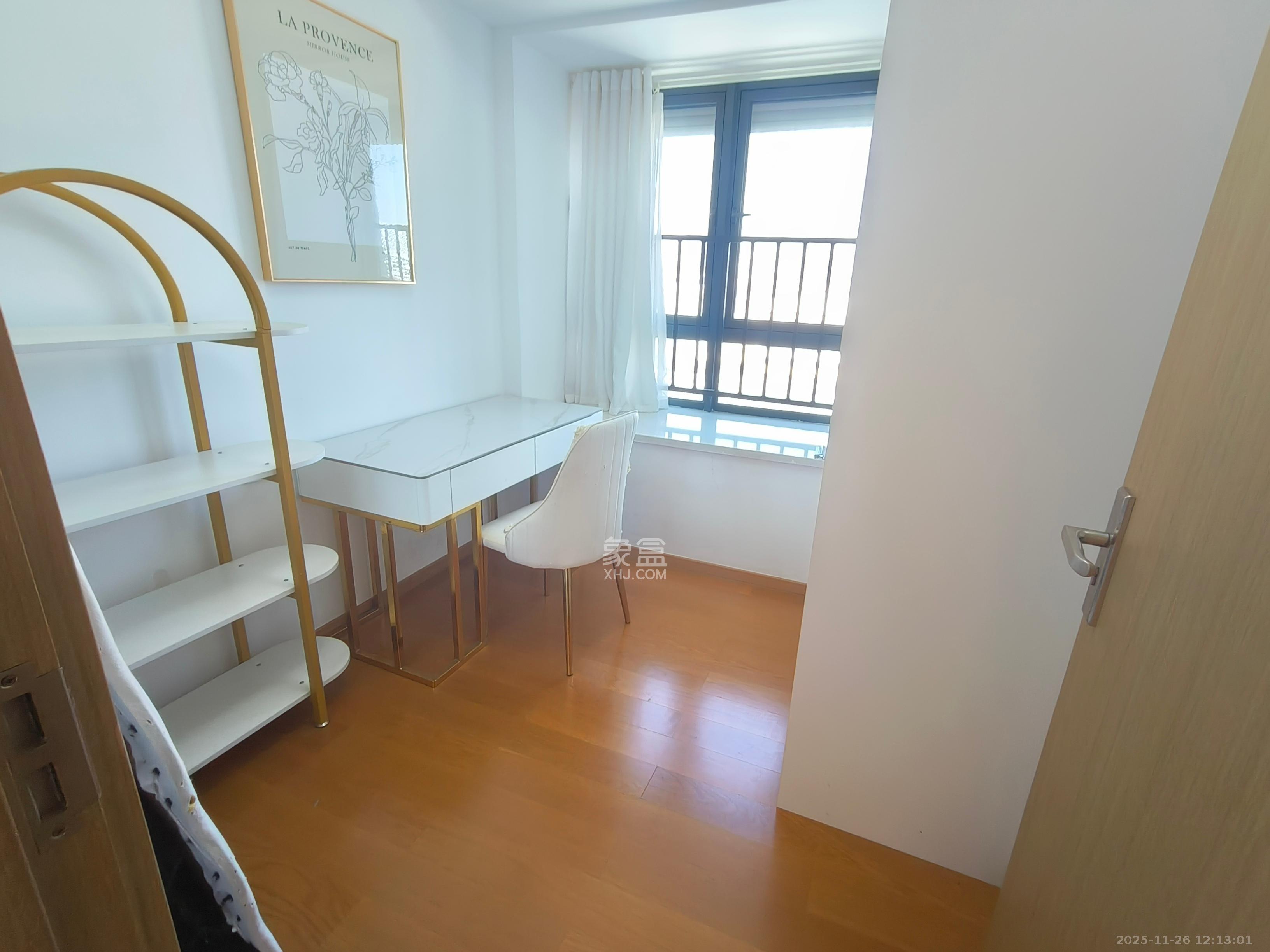 清控湖山雅居北区 3室2厅2卫 2500.0元/月 清控湖山雅居北区 3室2厅2卫 2500.0元/月室内图