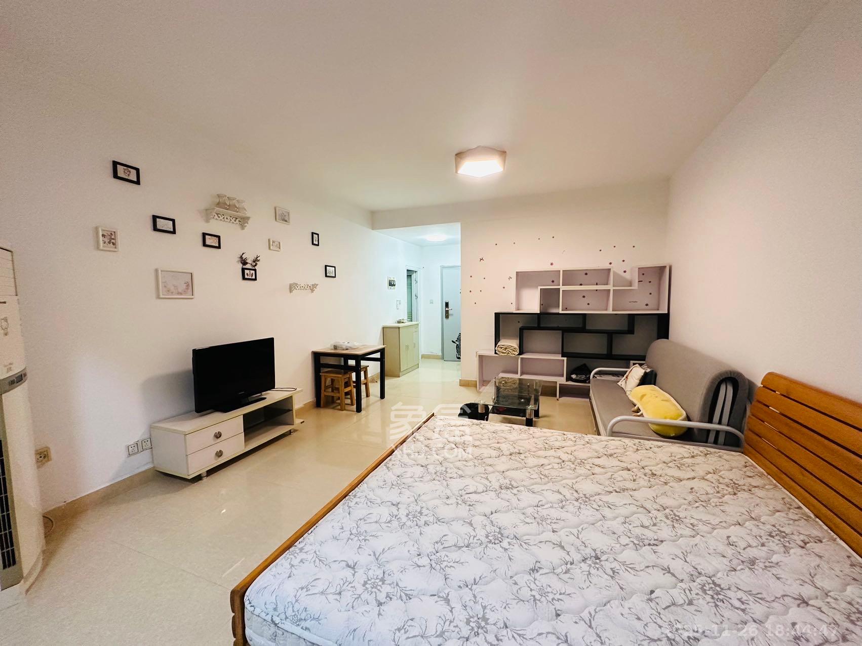 左岸右岸 1室0厅1卫 1800.0元/月 左岸右岸 1室0厅1卫 1800.0元/月室内图