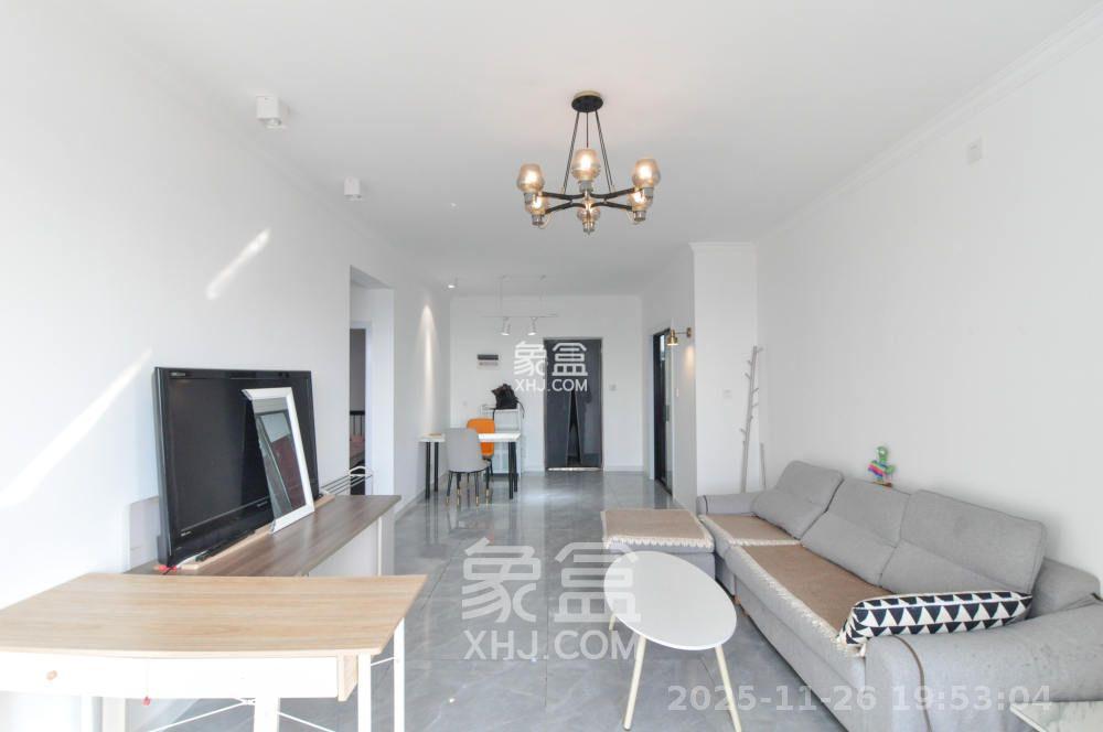 中央美郡  1室1厅1卫    1200.0元/月室内图