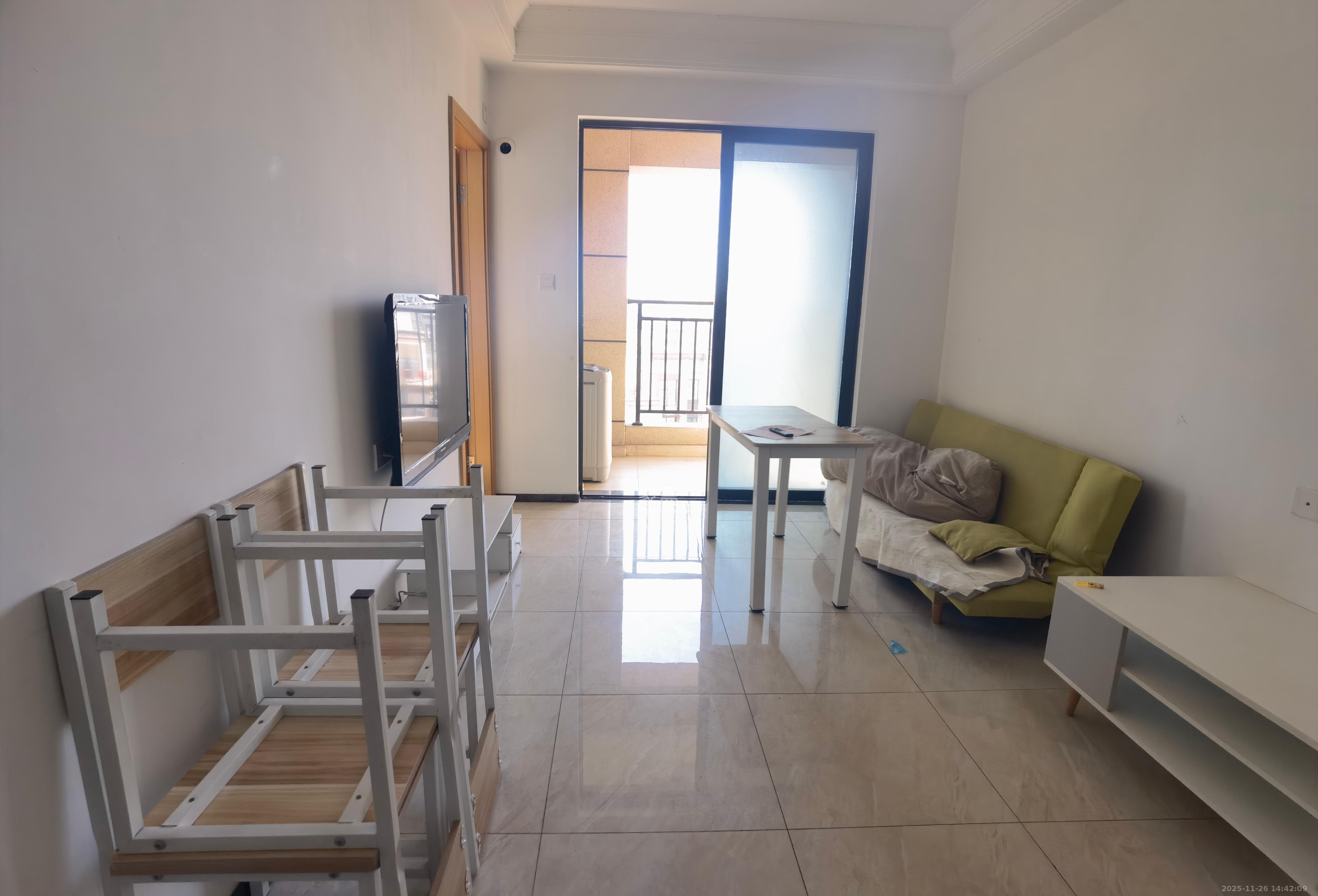 中海新城熙岸（中信新城五期）  1室1厅1卫    1400.0元/月室内图