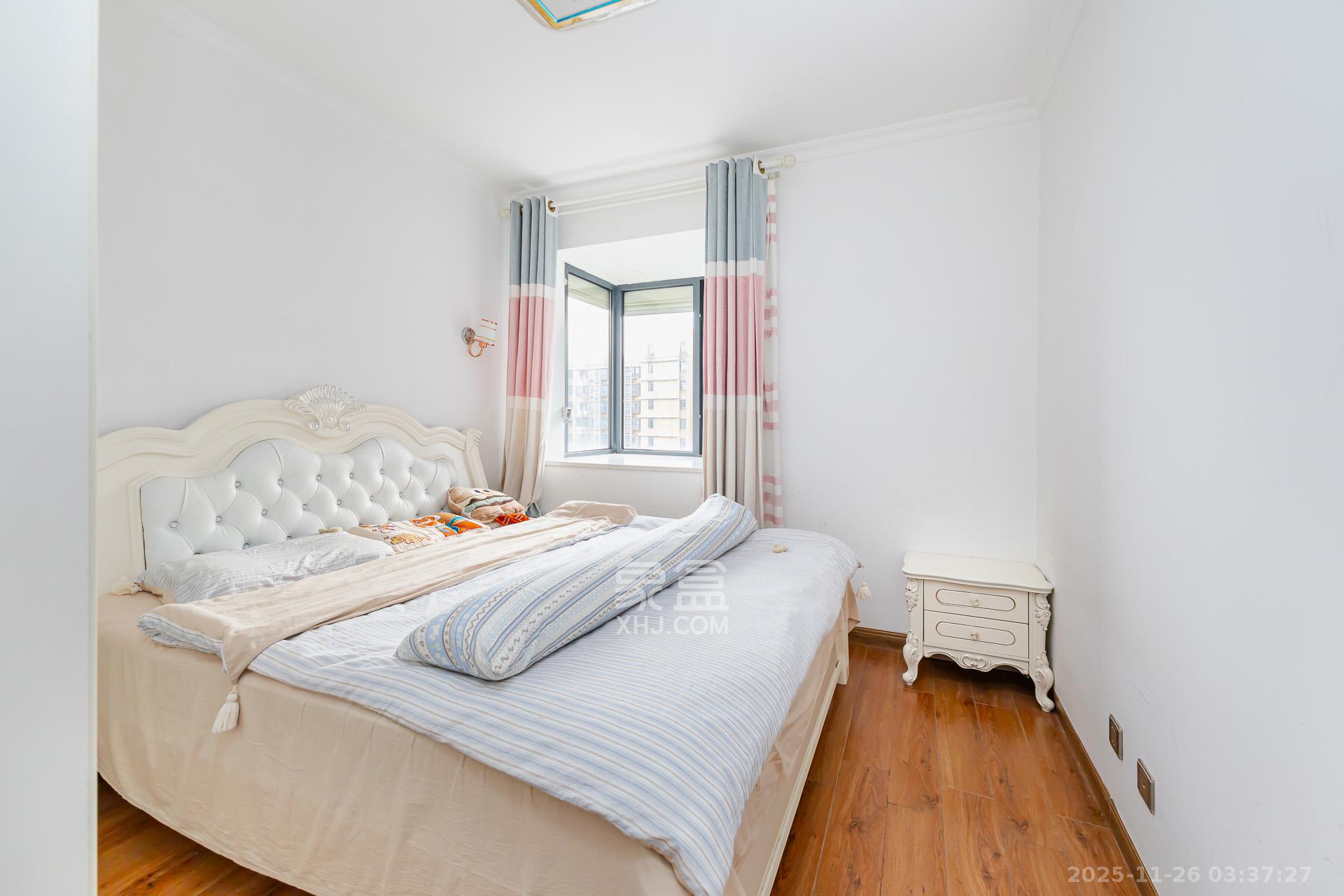 明发国际城 3室2厅1卫 75.0万 明发国际城 3室2厅1卫 75.0万卧室