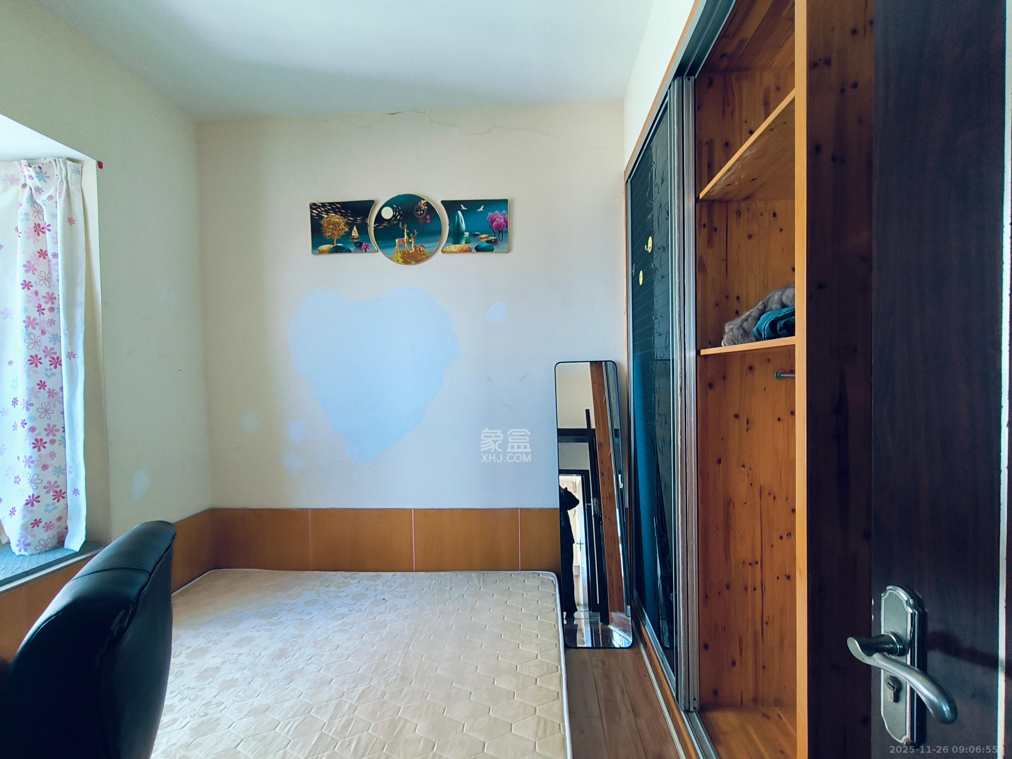 未来蜂巢  2室2厅1卫    1500.0元/月室内图