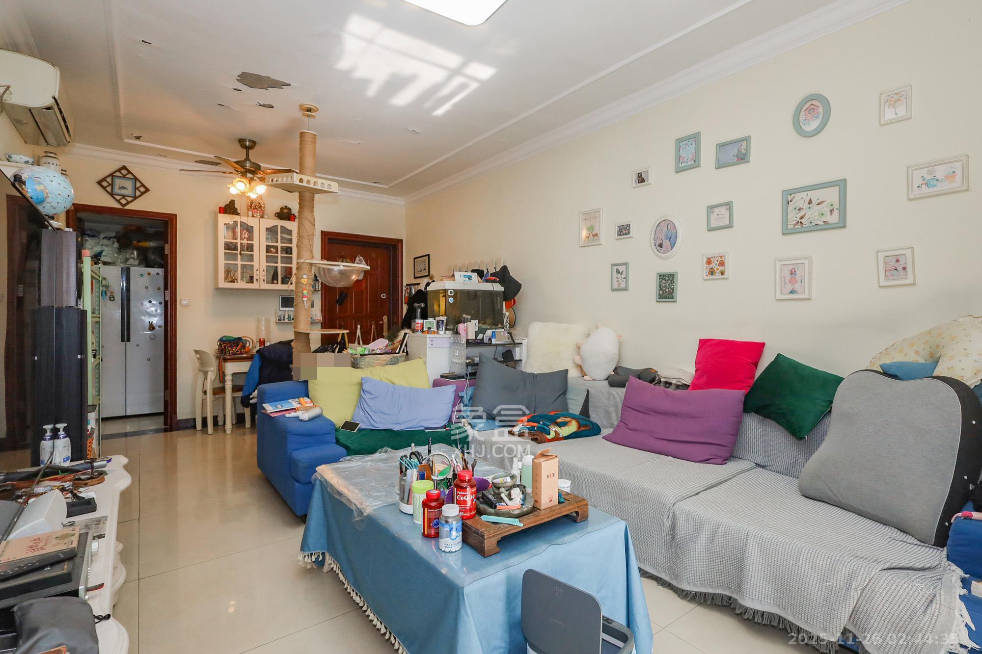 恒大御景湾 3室2厅1卫 120.0万 恒大御景湾 3室2厅1卫 120.0万客厅