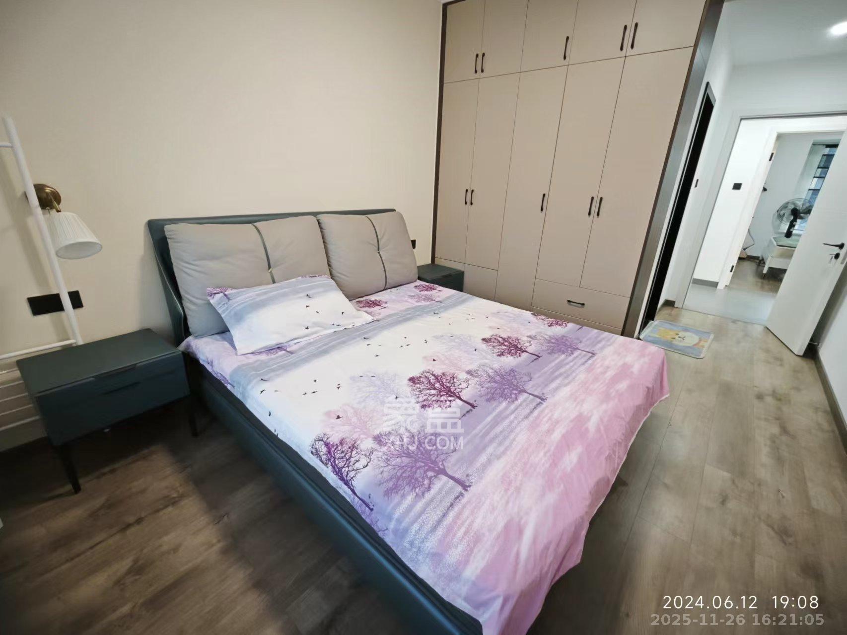 天鸿天府（天鸿中央大院）  3室2厅1卫    3400.0元/月室内图