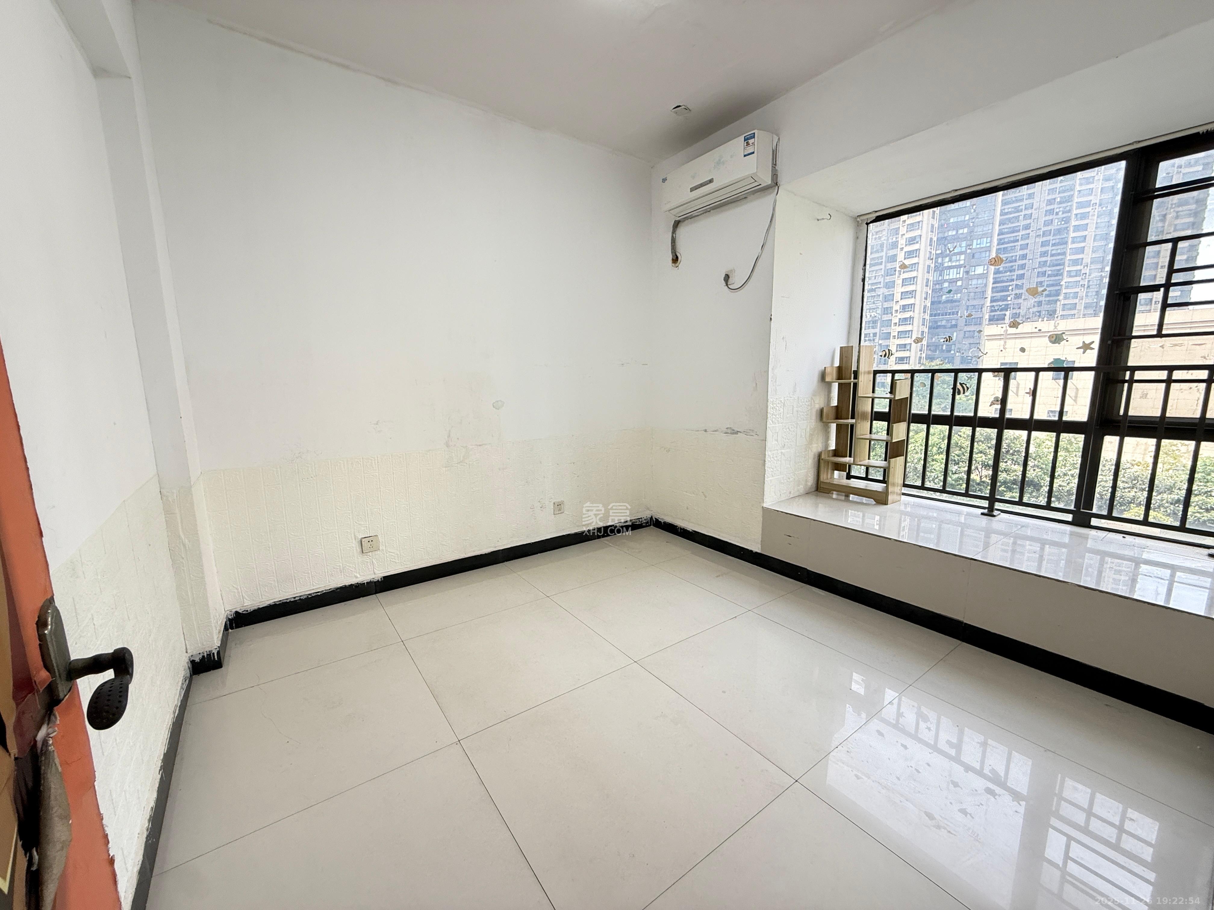 通用时代国际社区 3室2厅1卫 2200.0元/月 通用时代国际社区 3室2厅1卫 2200.0元/月室内图