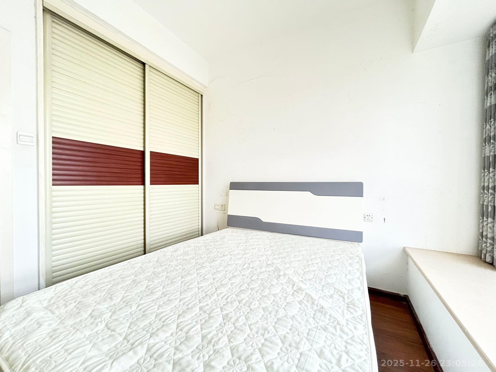 湘府十城（汇财御景湾新寓,汇财国际）  3室2厅1卫    2300.0元/月室内图