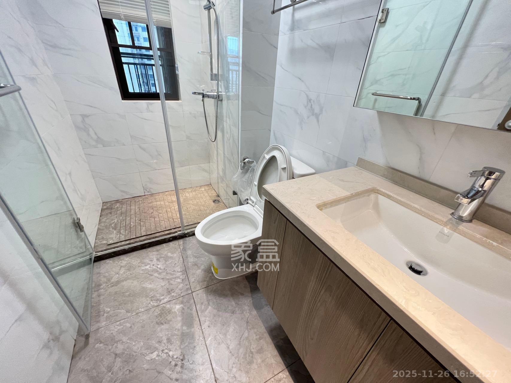 越秀悦湖台  3室2厅2卫    3800.0元/月室内图