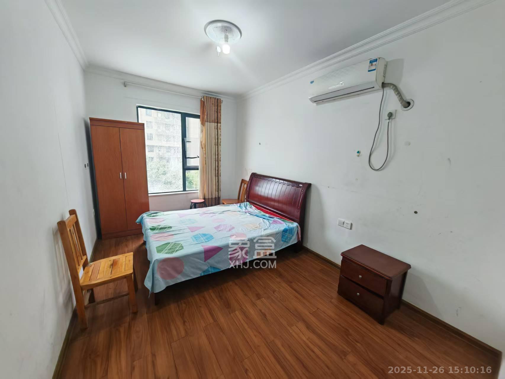 长房时代城  3室2厅2卫    2700.0元/月室内图