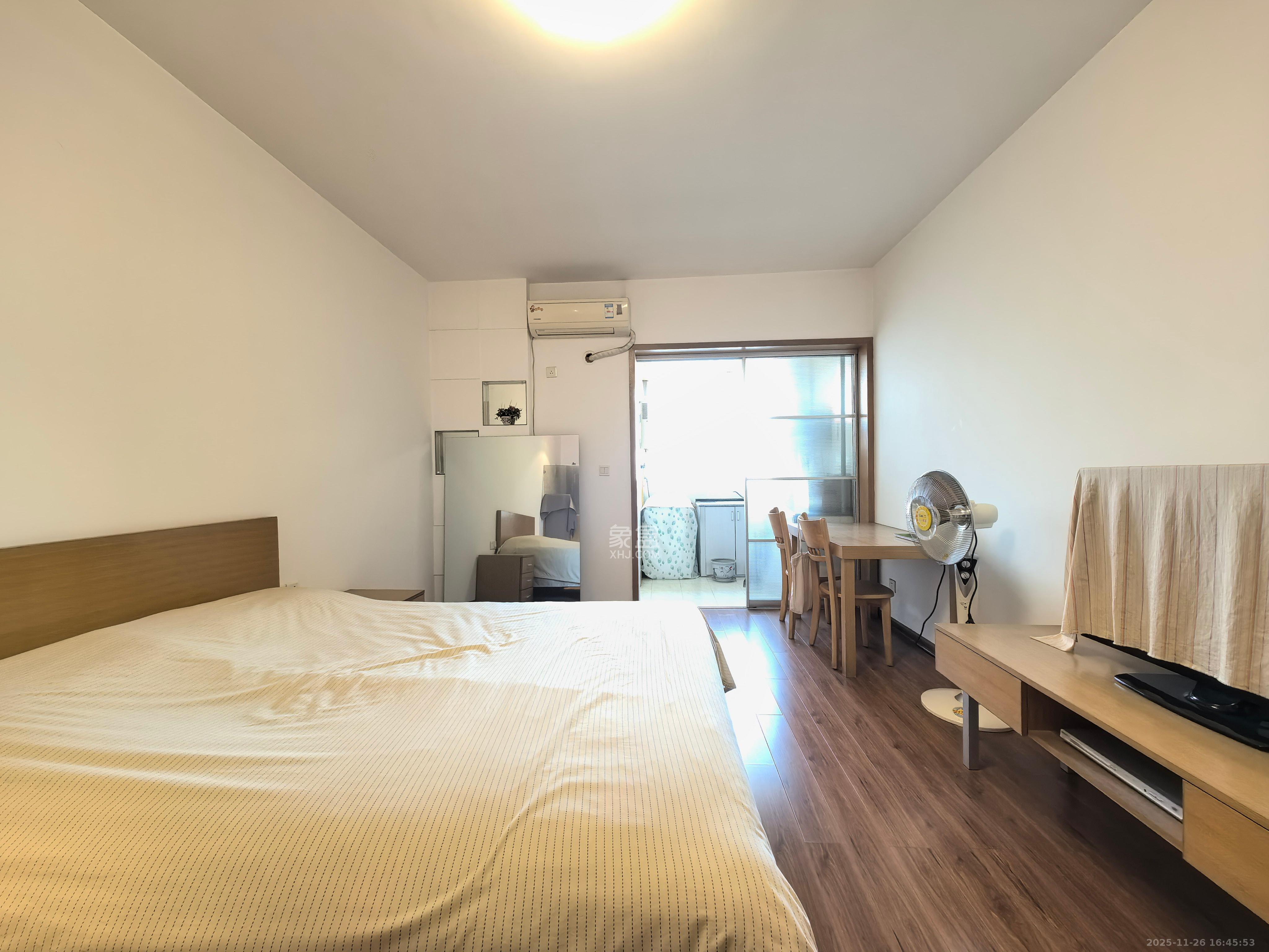 建鸿达现代公寓 1室1厅1卫 1200.0元/月 建鸿达现代公寓 1室1厅1卫 1200.0元/月室内图