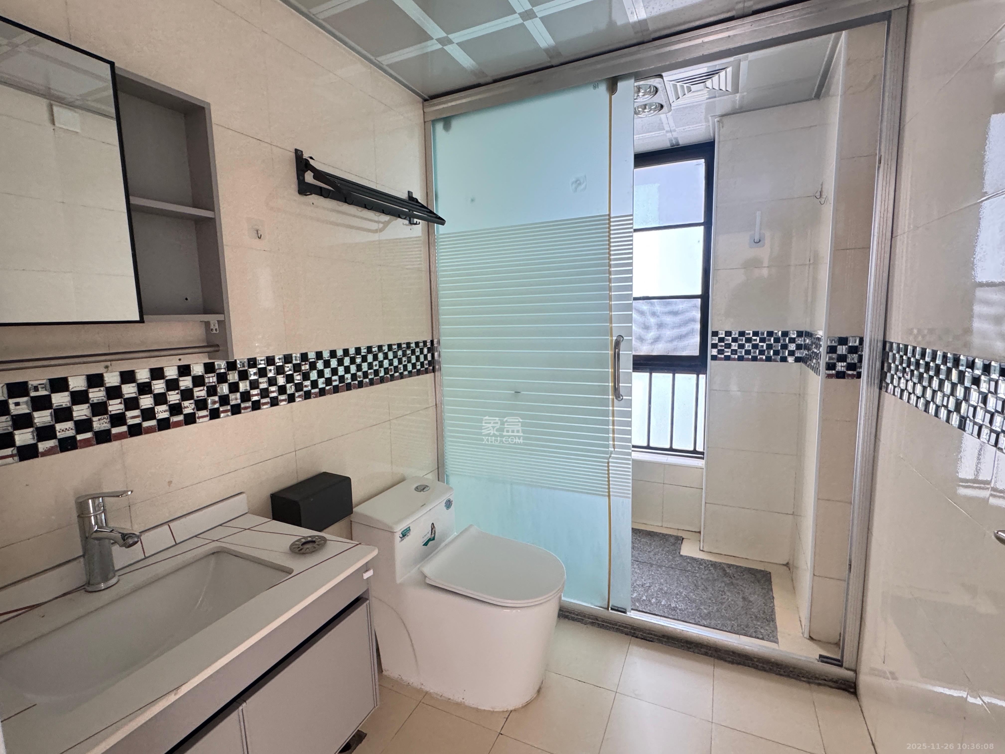 达美D6区  3室2厅1卫    2800.0元/月室内图