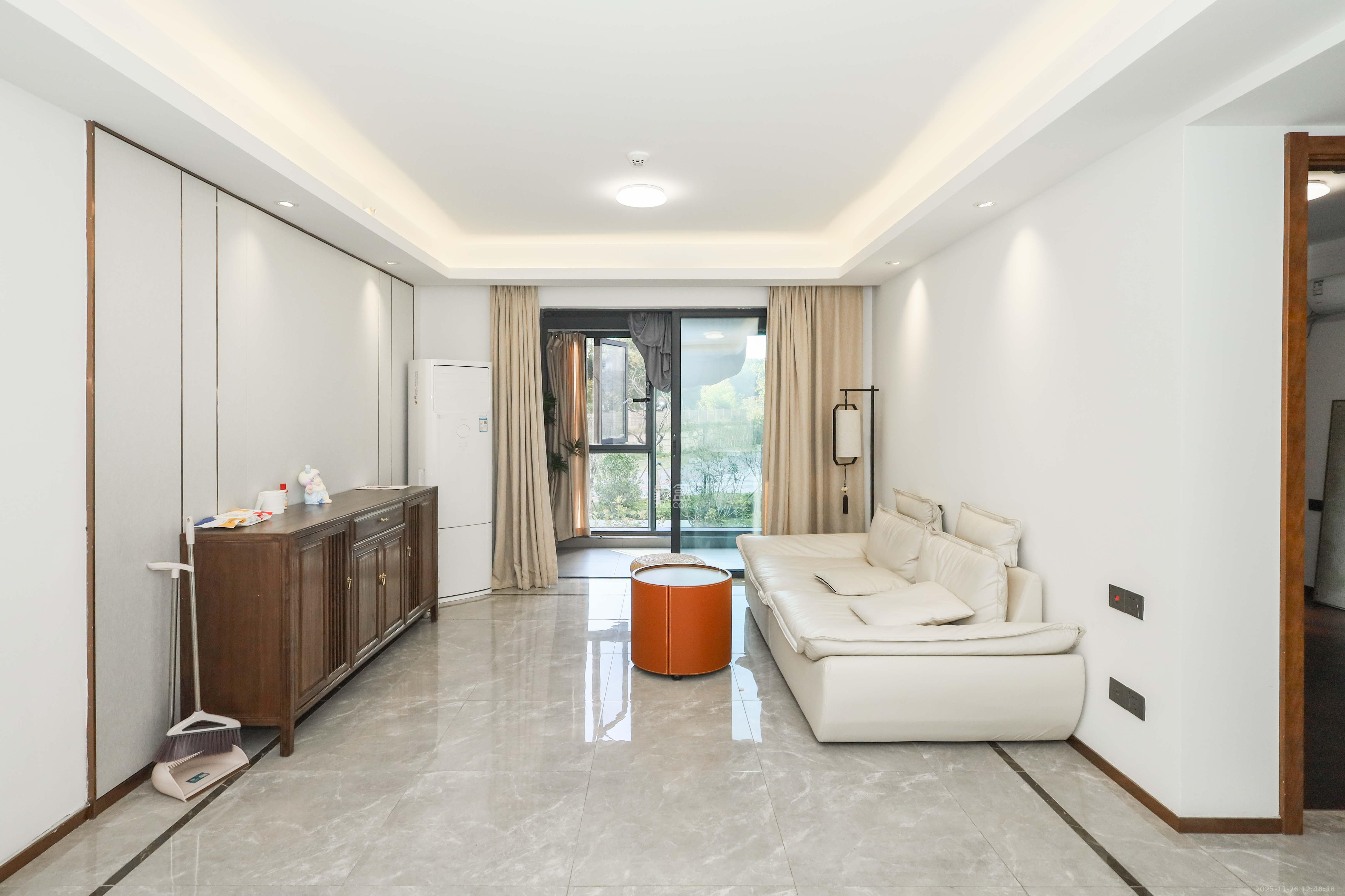 梅溪悦章 3室1厅2卫 140.0万 梅溪悦章 3室1厅2卫 140.0万客厅