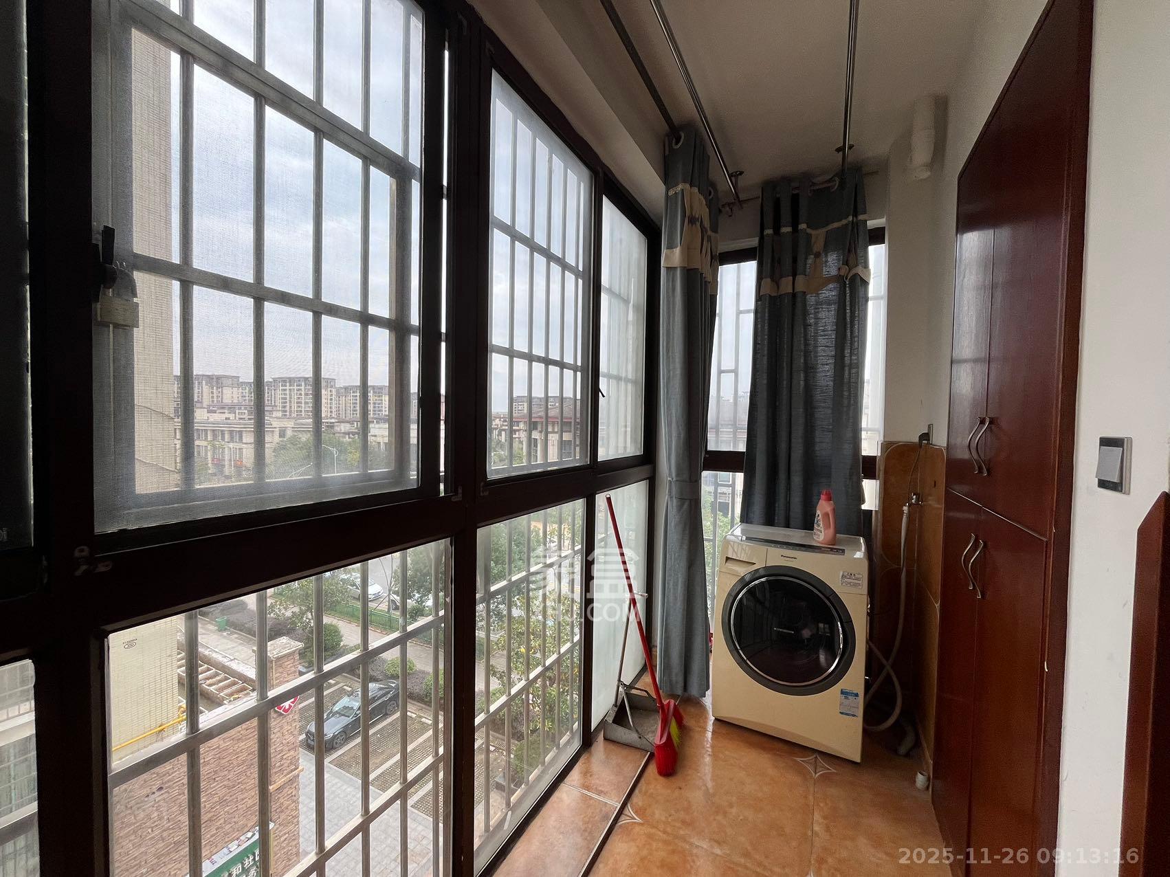 金房奥斯卡  2室2厅1卫    2300.0元/月室内图