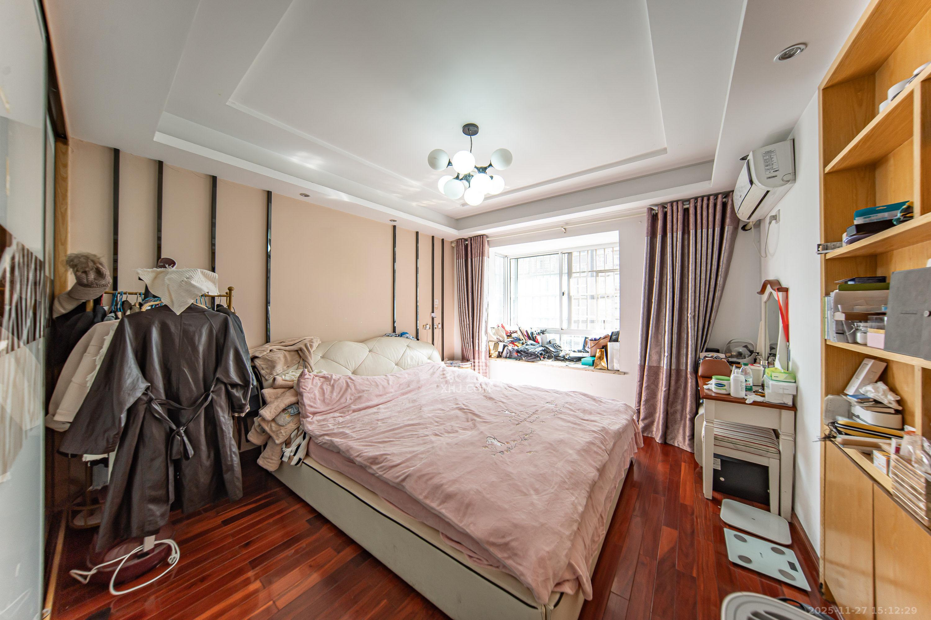 含浦家苑 3室2厅2卫 80.0万 含浦家苑 3室2厅2卫 80.0万卧室