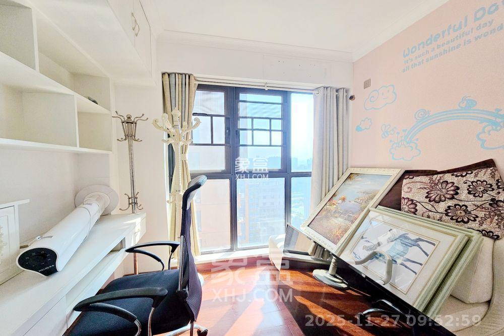 武广美誉 3室2厅1卫 2600.0元/月 武广美誉 3室2厅1卫 2600.0元/月室内图