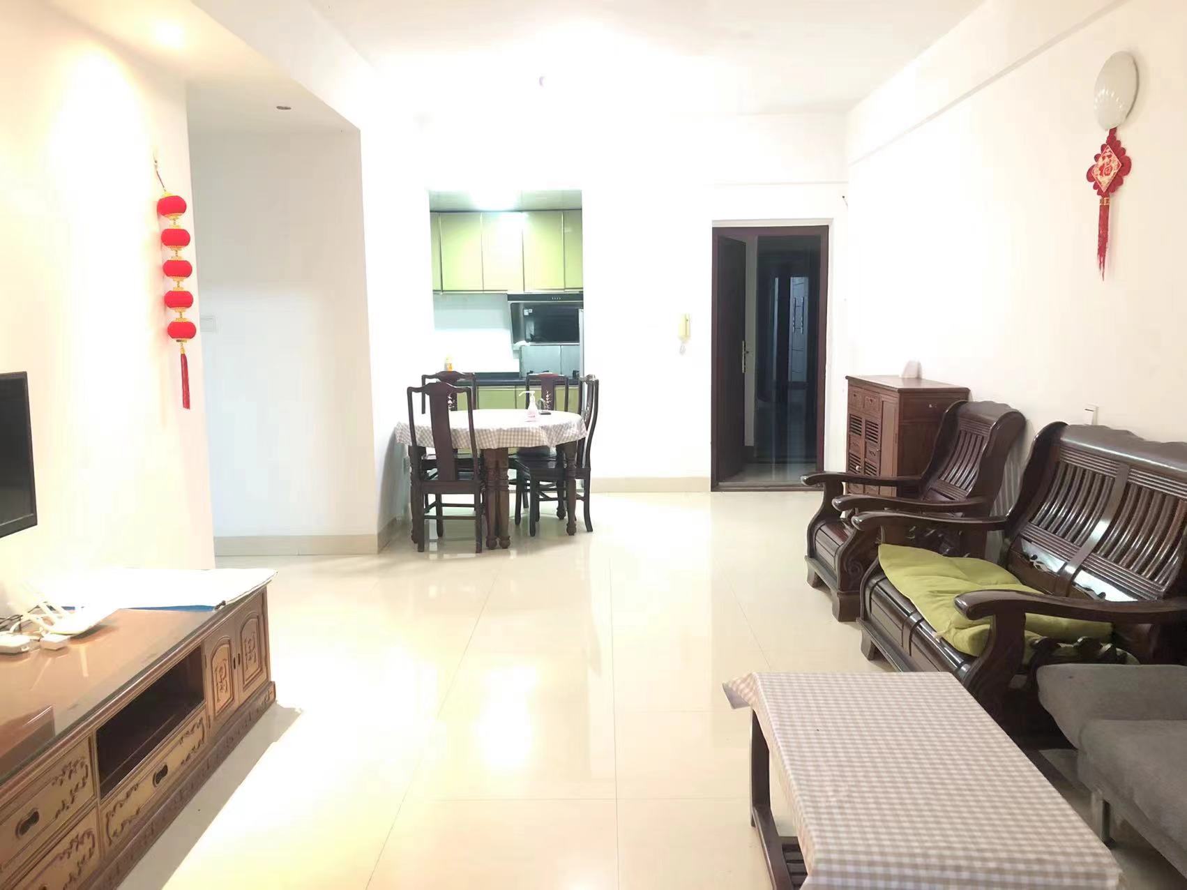 玉龙湾  2室2厅1卫    2300.0元/月室内图