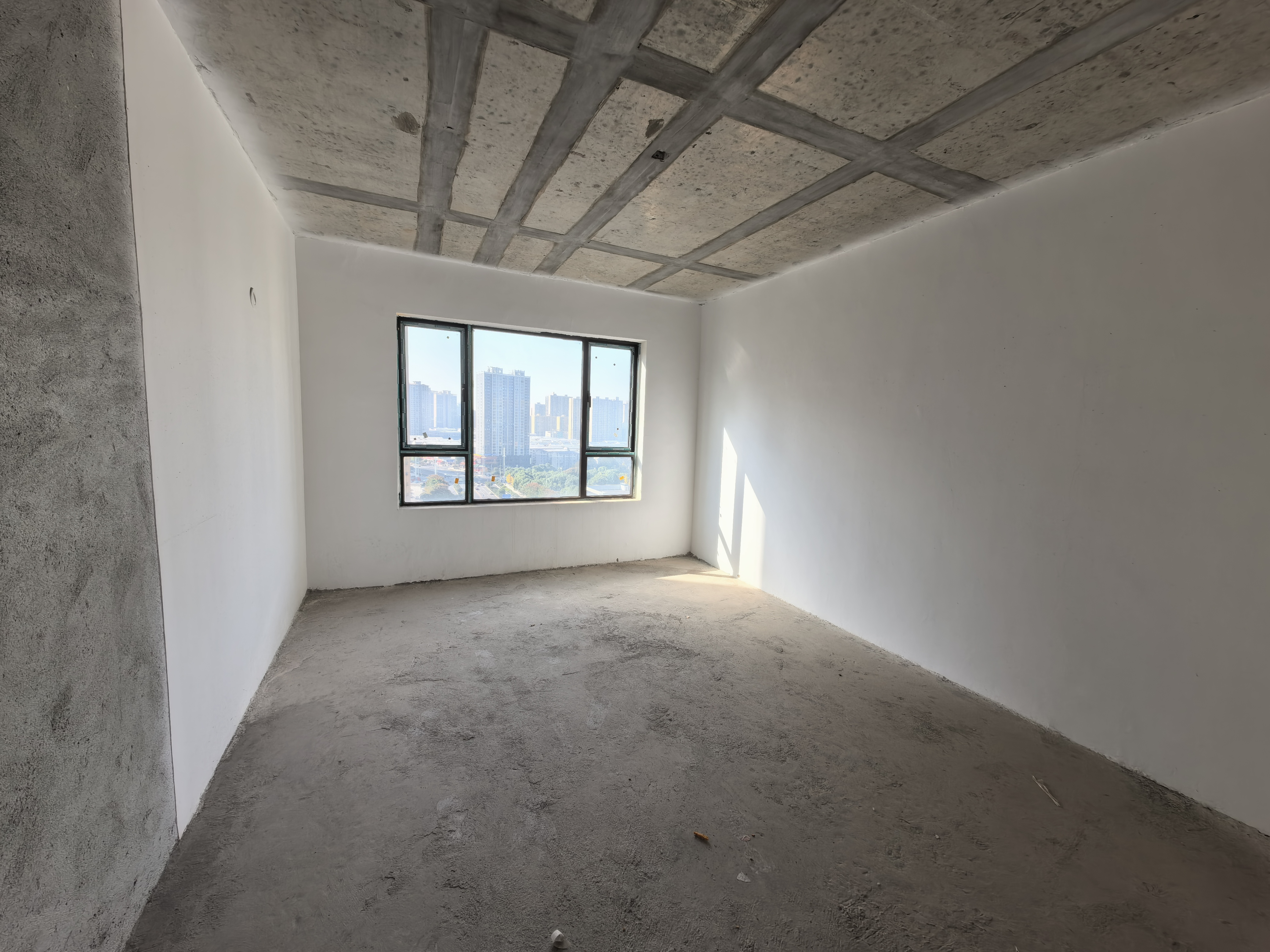 融冠蜜城 5室2厅2卫 90.0万 融冠蜜城 5室2厅2卫 90.0万客厅