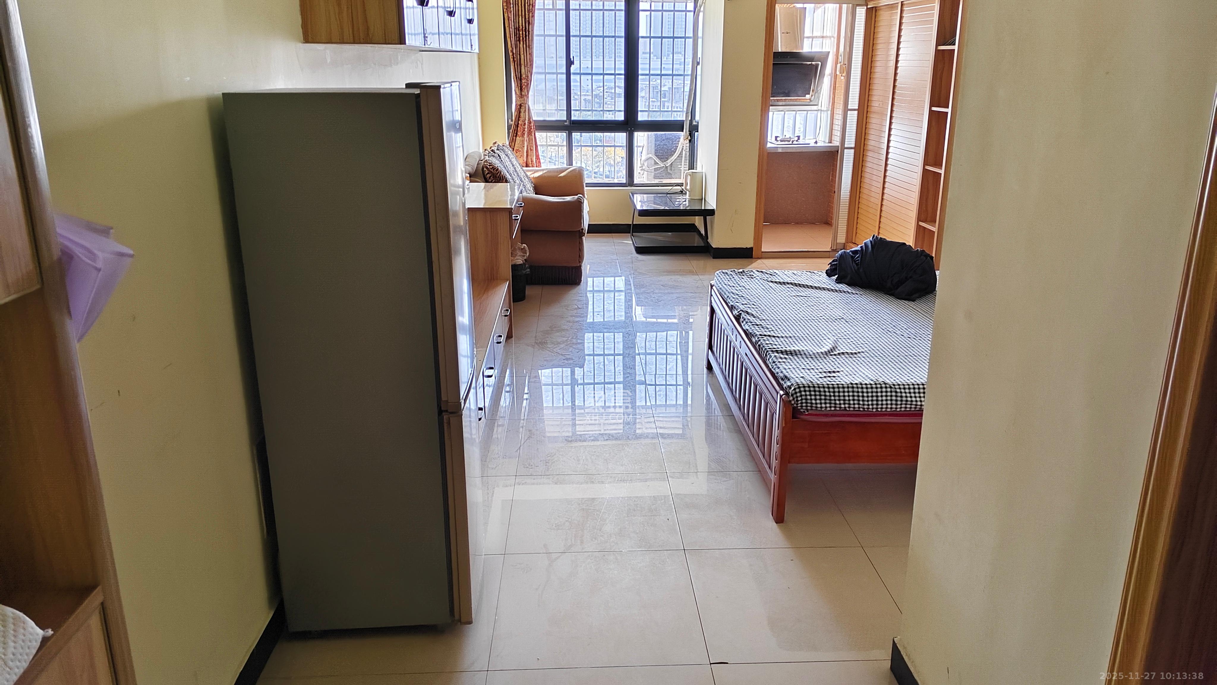 圭塘三小区  1室1厅1卫    1500.0元/月