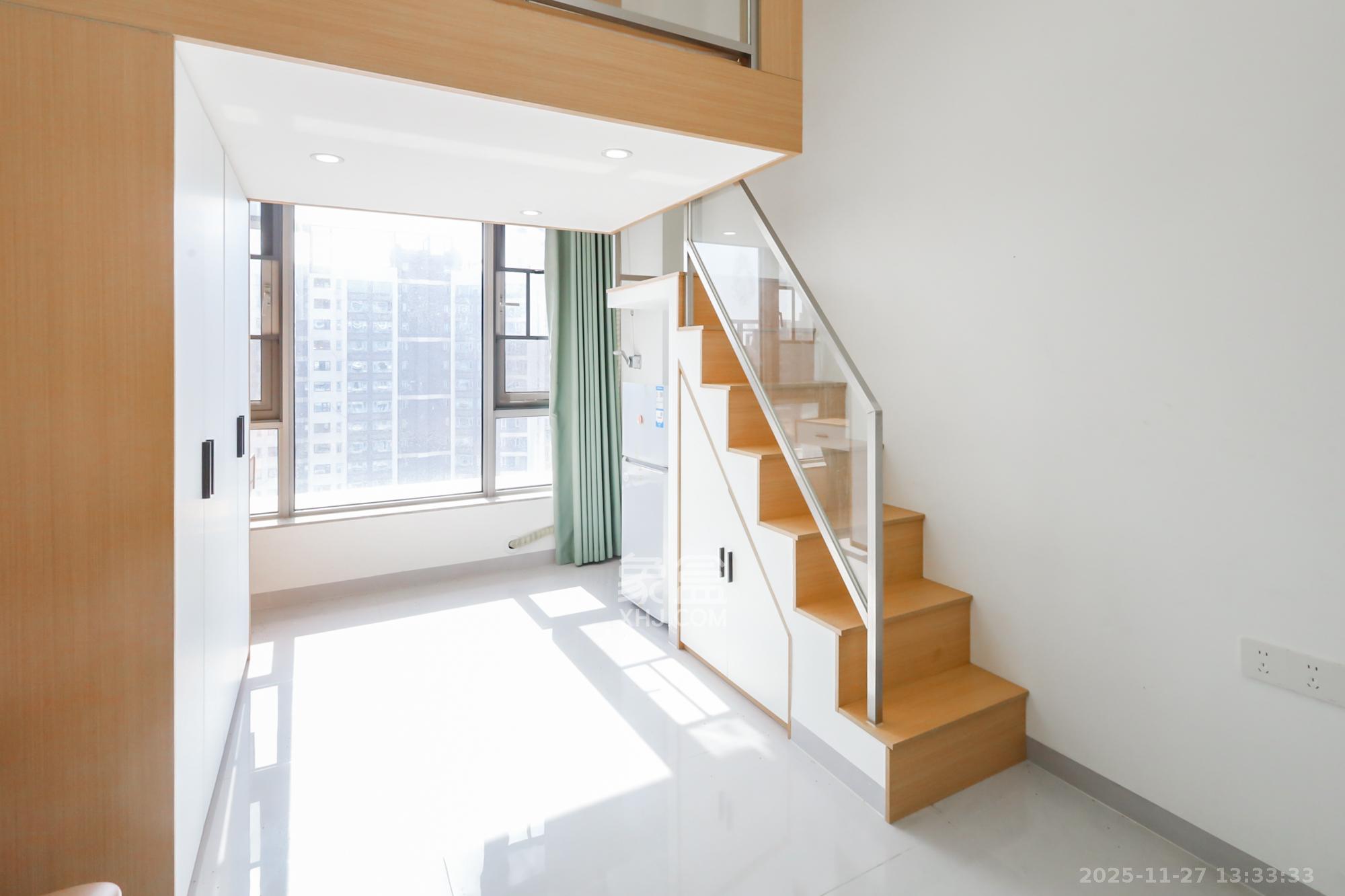 保利天禧EF区  1室1厅1卫    25.0万其他