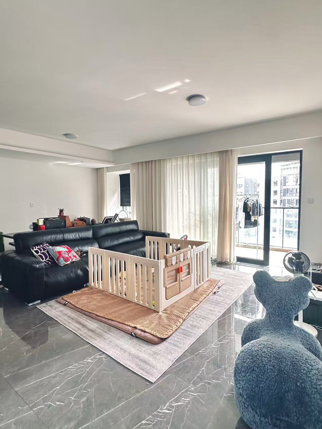 中海汇德里  5室2厅3卫    8000.0元/月室内图