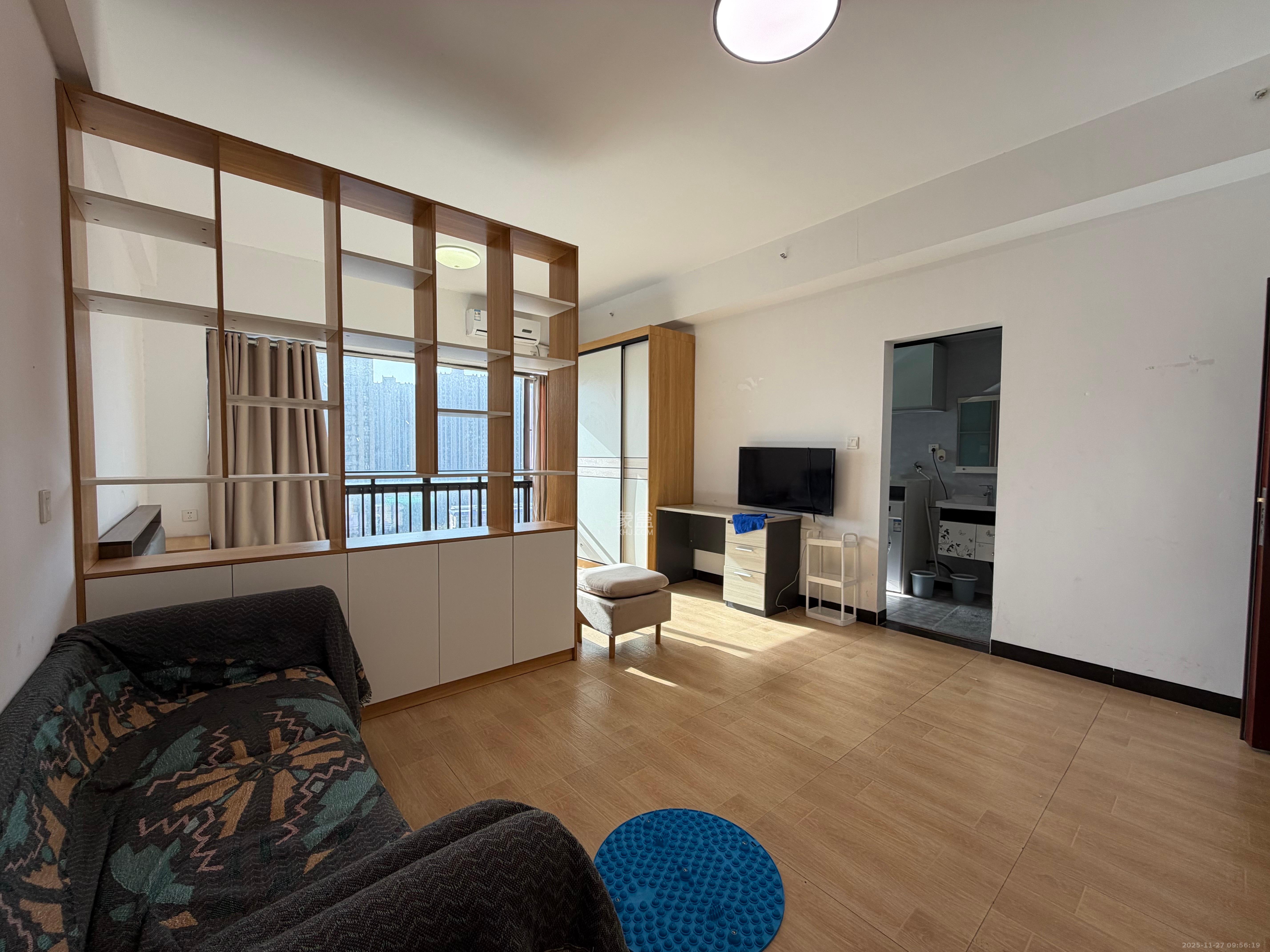 V领寓（岭南家园）  1室1厅1卫    1500.0元/月室内图