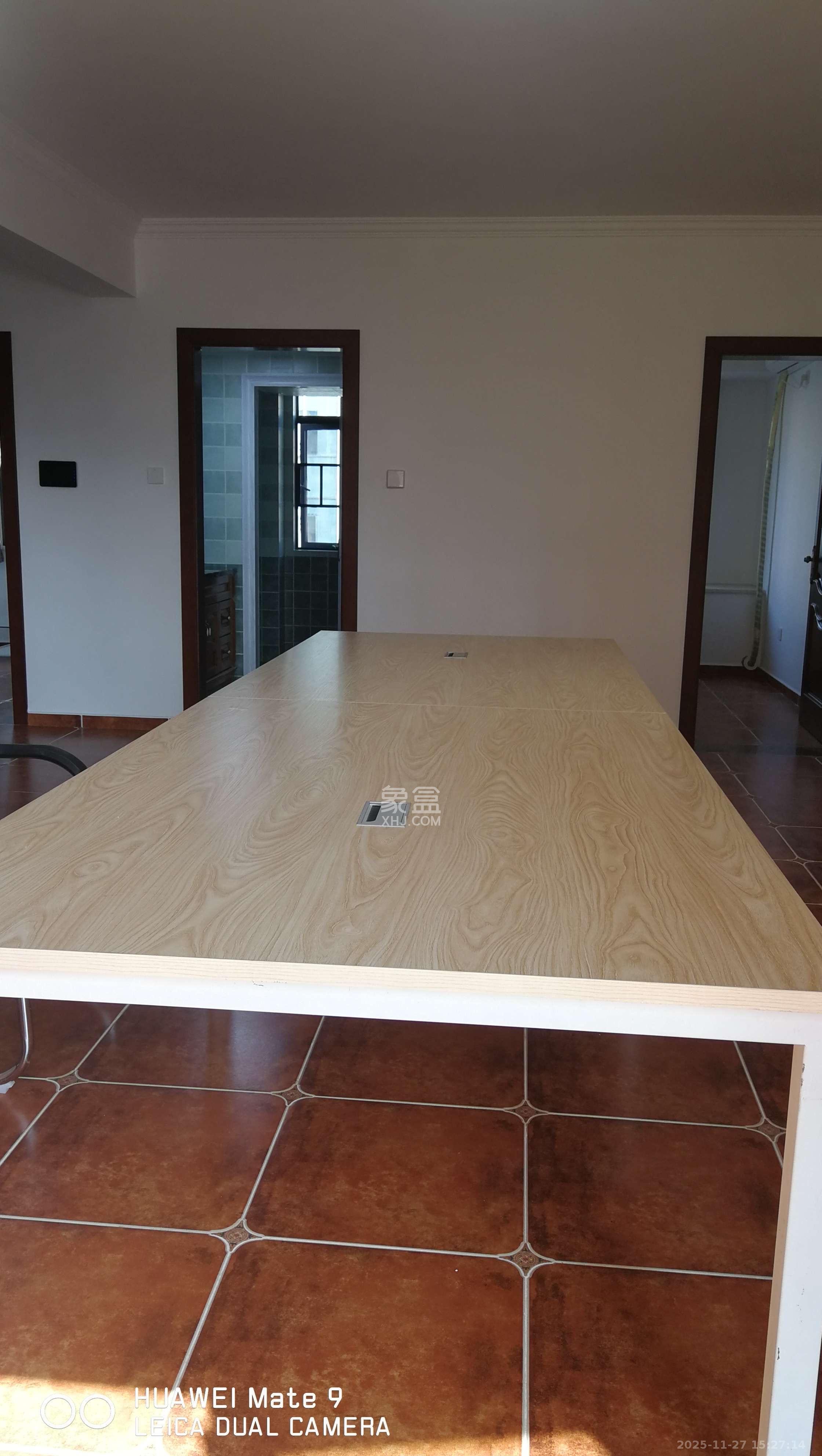 兴旺双铁城  4室2厅2卫    3600.0元/月室内图