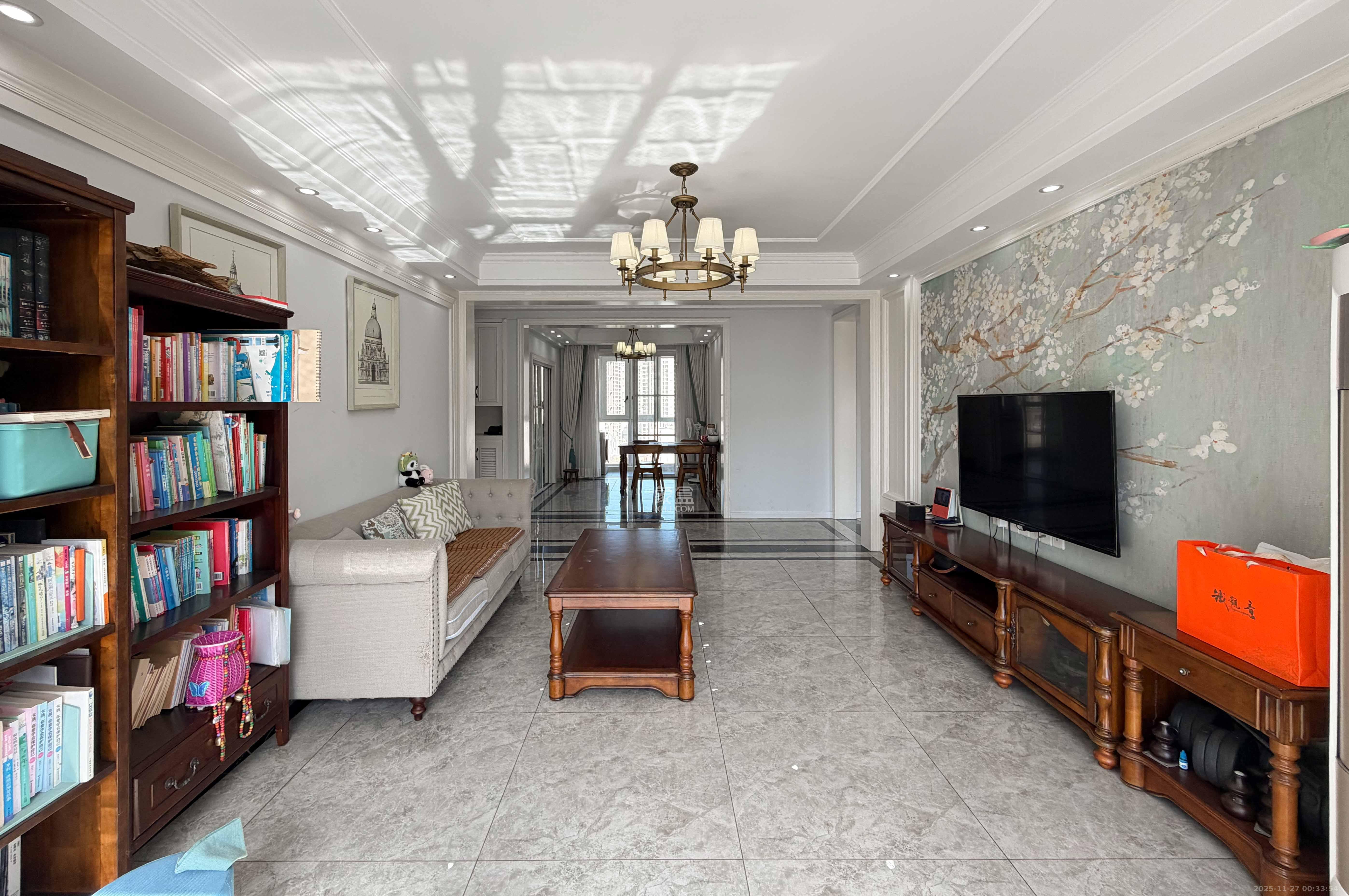 长房梅溪香山 4室2厅2卫 280.0万 长房梅溪香山 4室2厅2卫 280.0万客厅