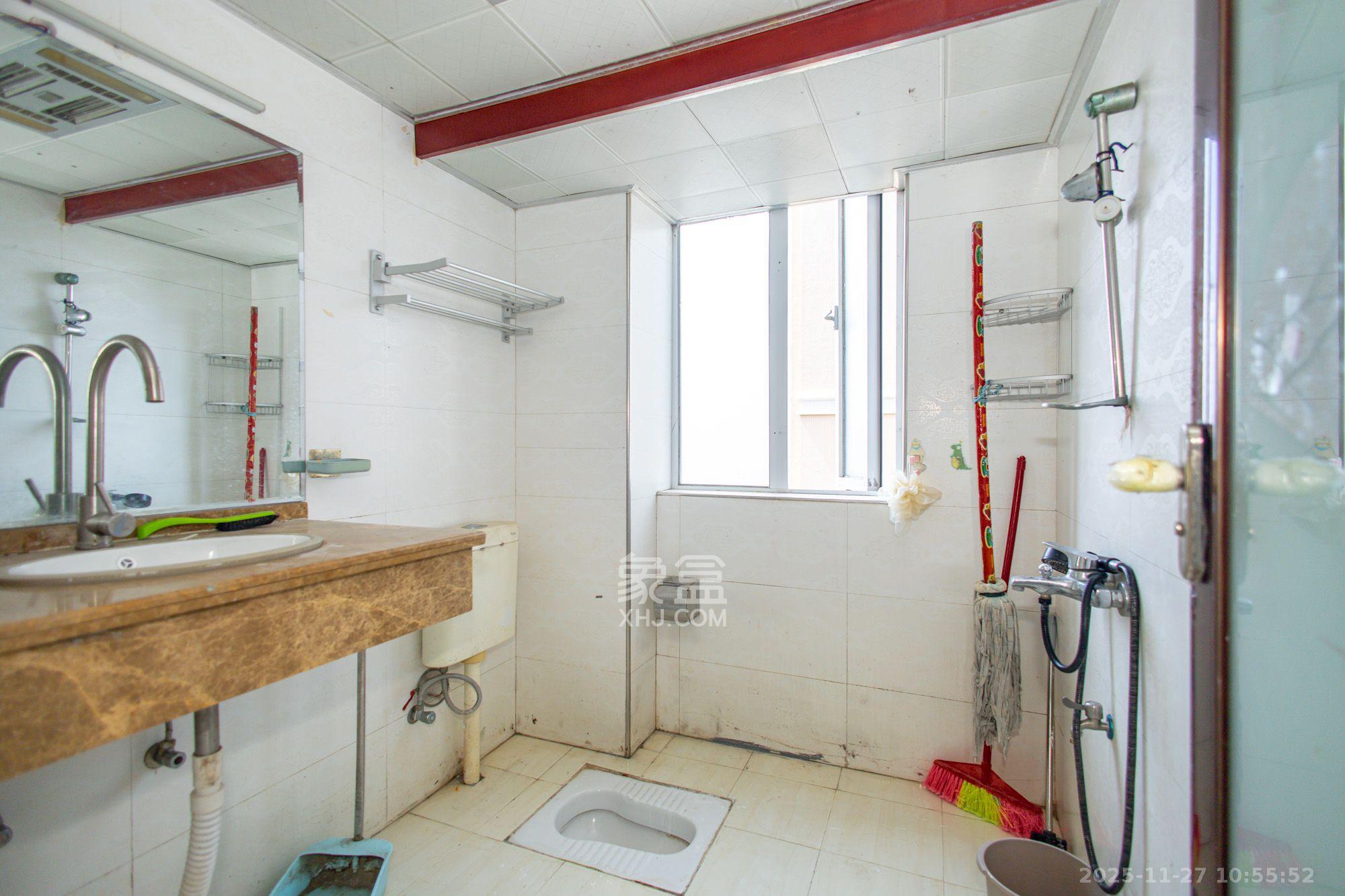 恒广国际景园一二区 2室2厅1卫 1700.0元/月 恒广国际景园一二区 2室2厅1卫 1700.0元/月室内图