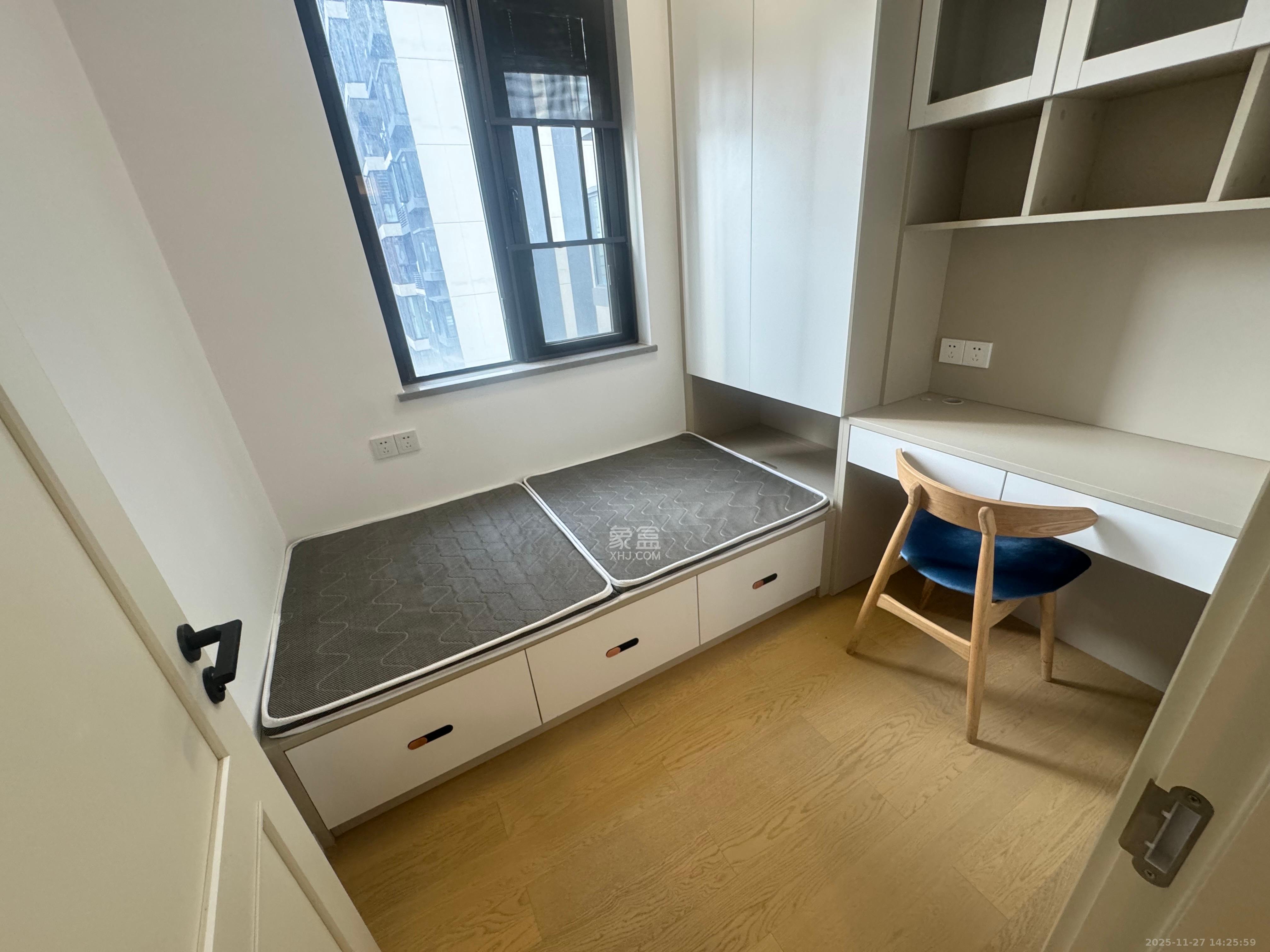 万科金色梦想C区  3室2厅2卫    3000.0元/月室内图