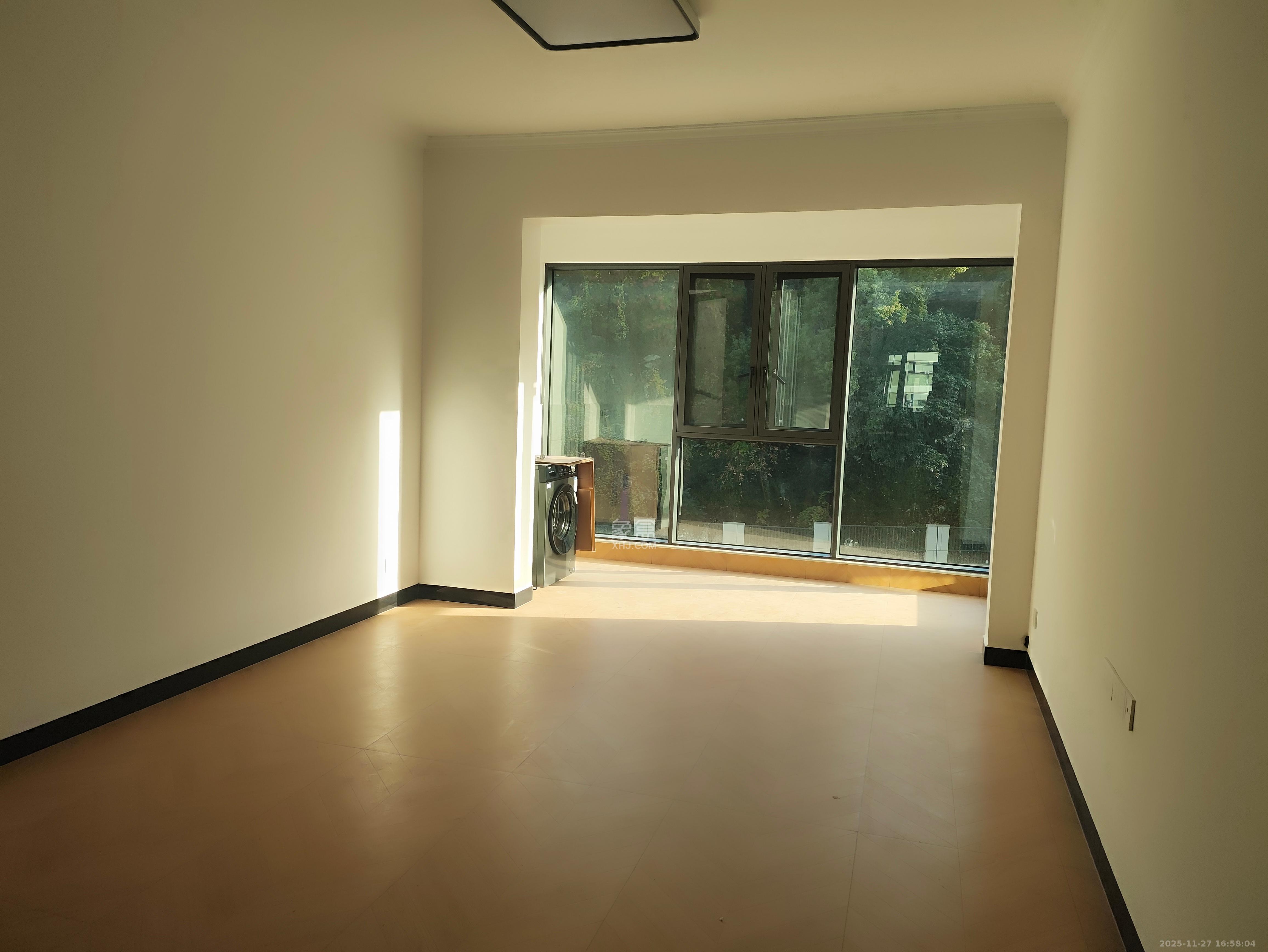 湖湘时代名邸公园壹号  1室0厅0卫    3200.0元/月