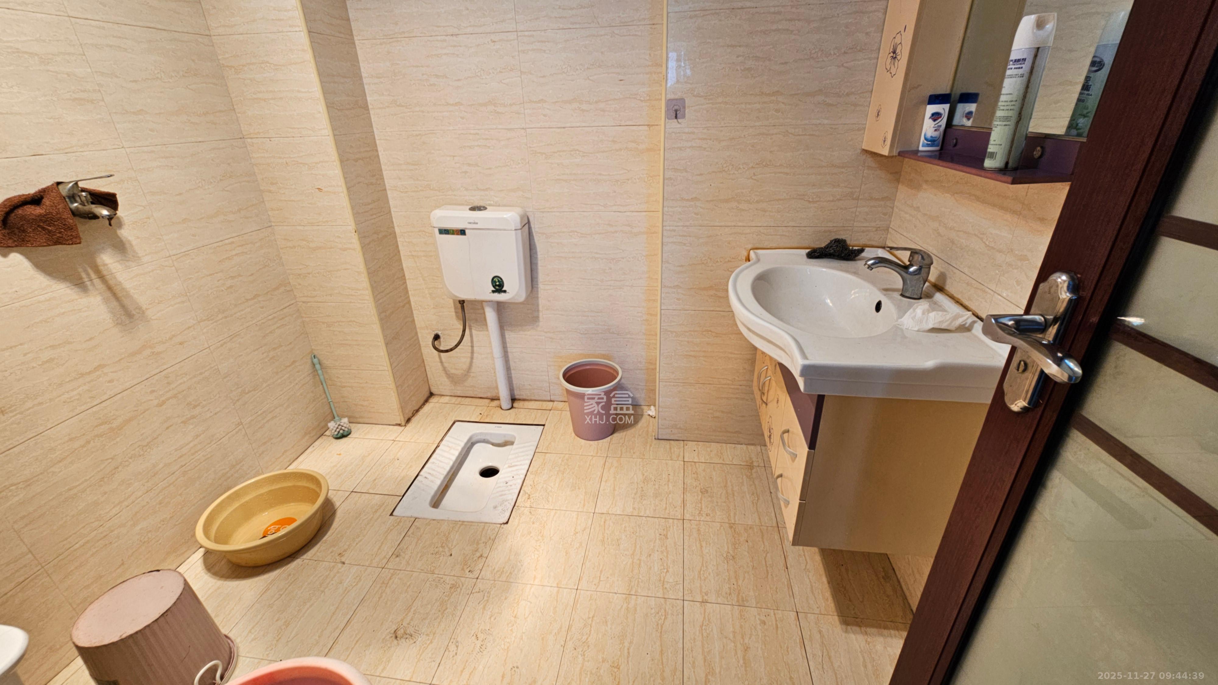 星大峰汇商务楼  1室1厅1卫    3500.0元/月室内图