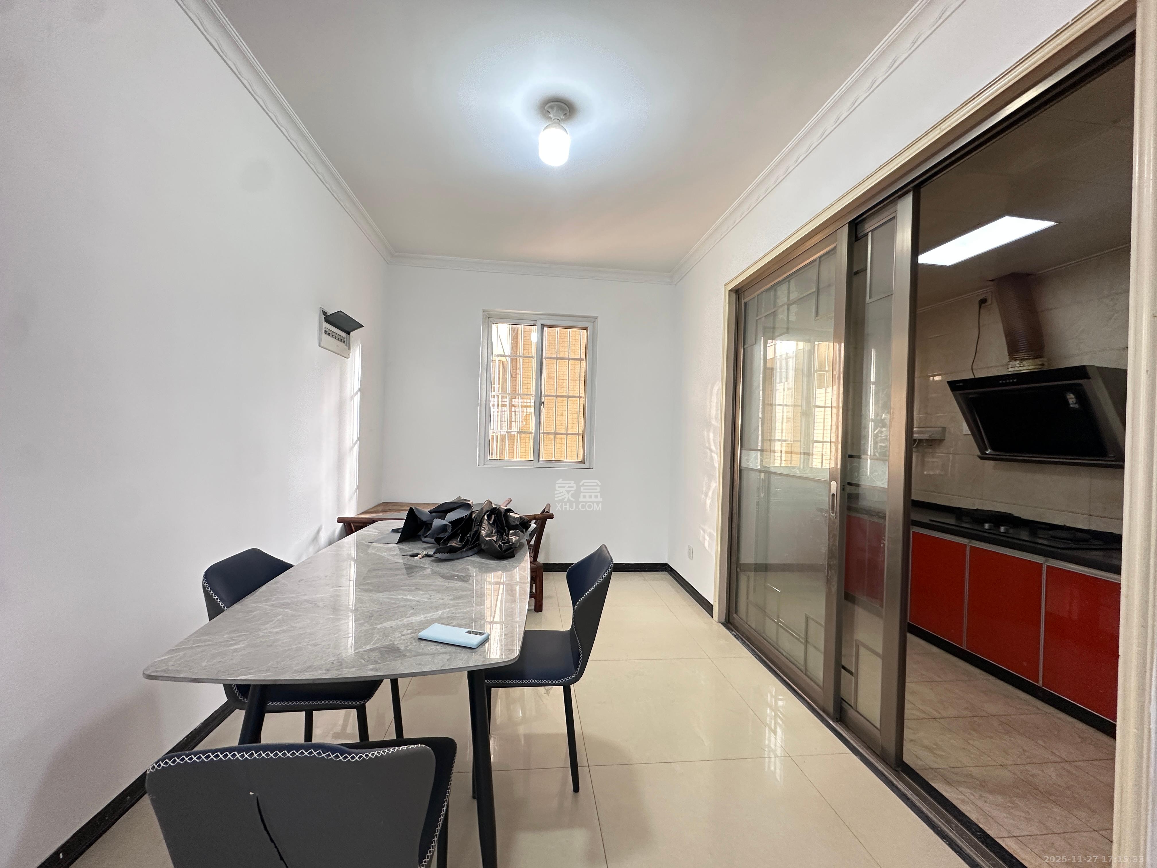 星城新宇黎锦苑  4室2厅1卫    2700.0元/月室内图